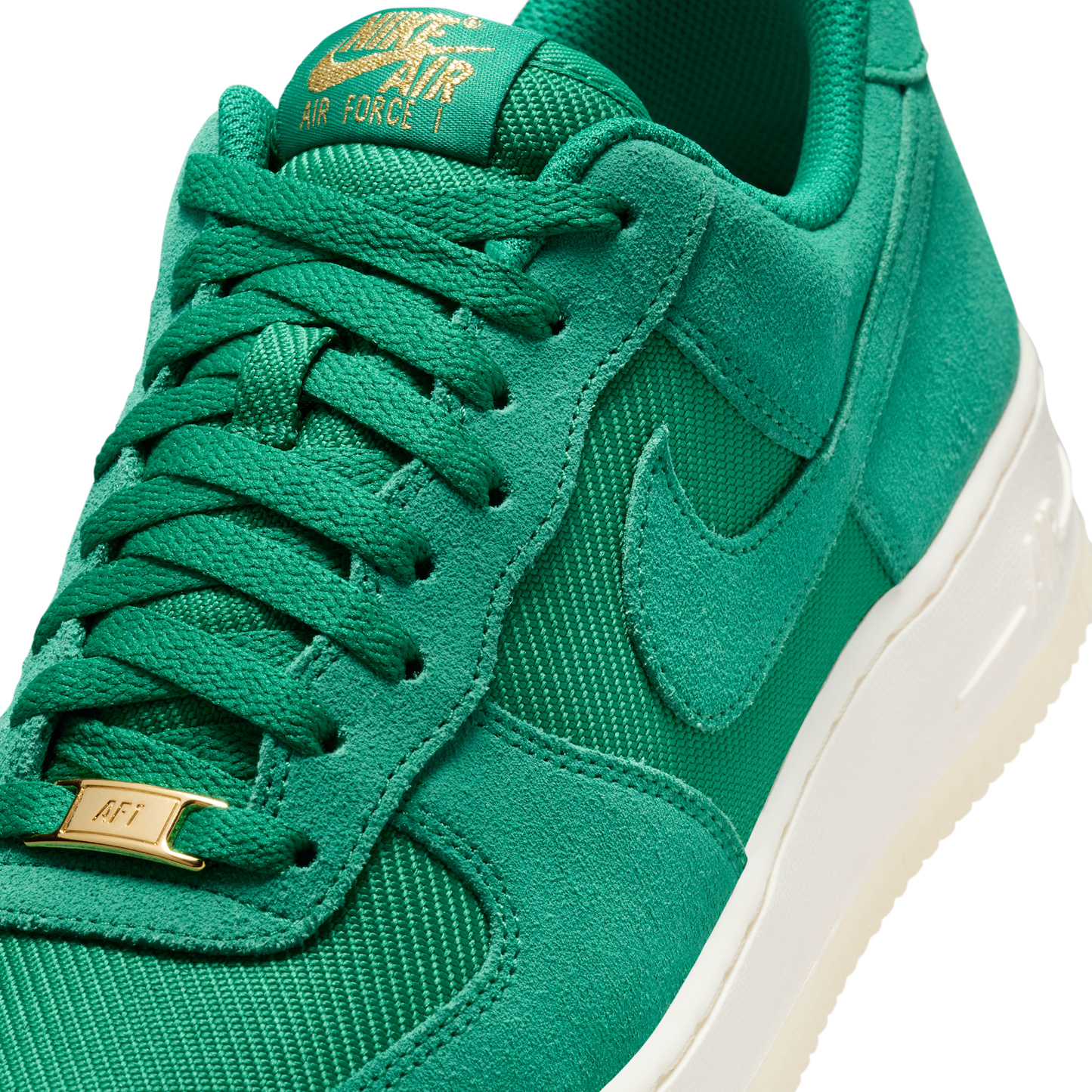 Nike Air Force 1 Low '07 LV8 Malachite Pale Ivory Metallic Gold