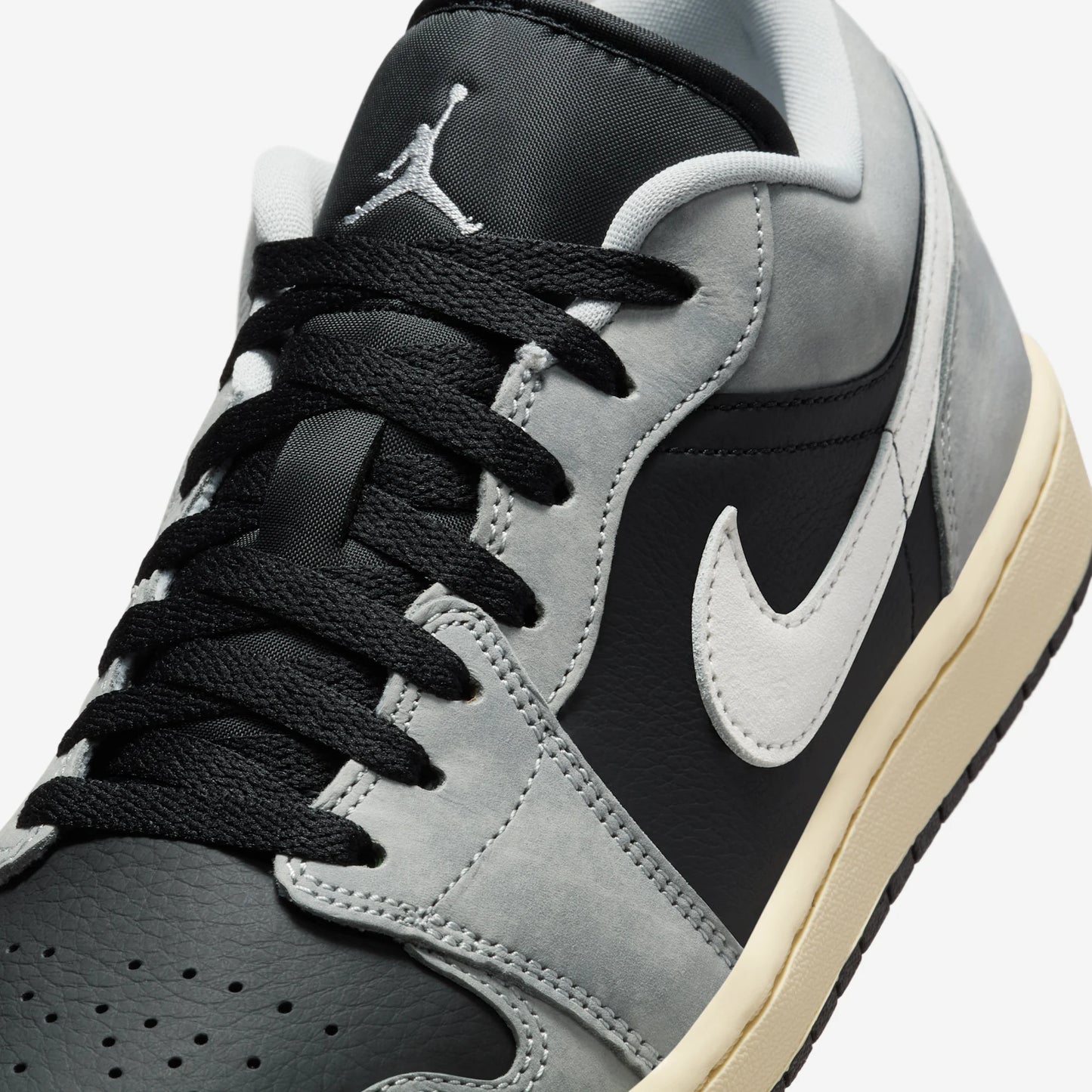 Jordan 1 Low Light Smoke Grey Off Noir