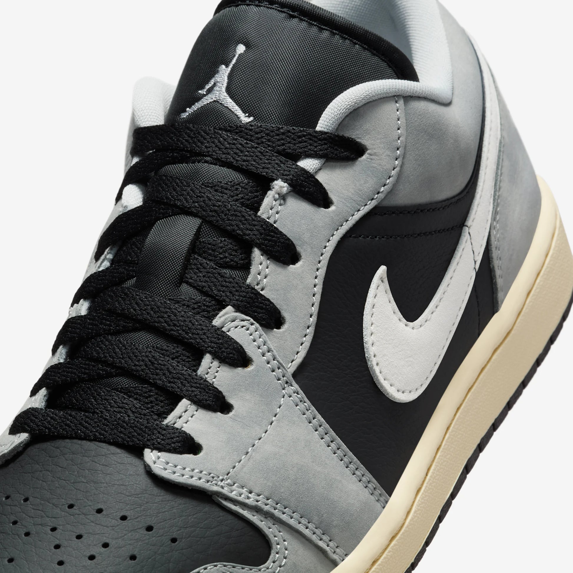 Jordan 1 Low Light Smoke Grey Off Noir