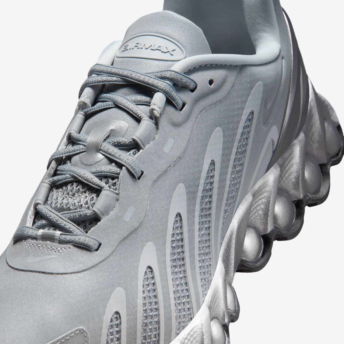 Nike Air Max Dn8 Metallic Silver Black