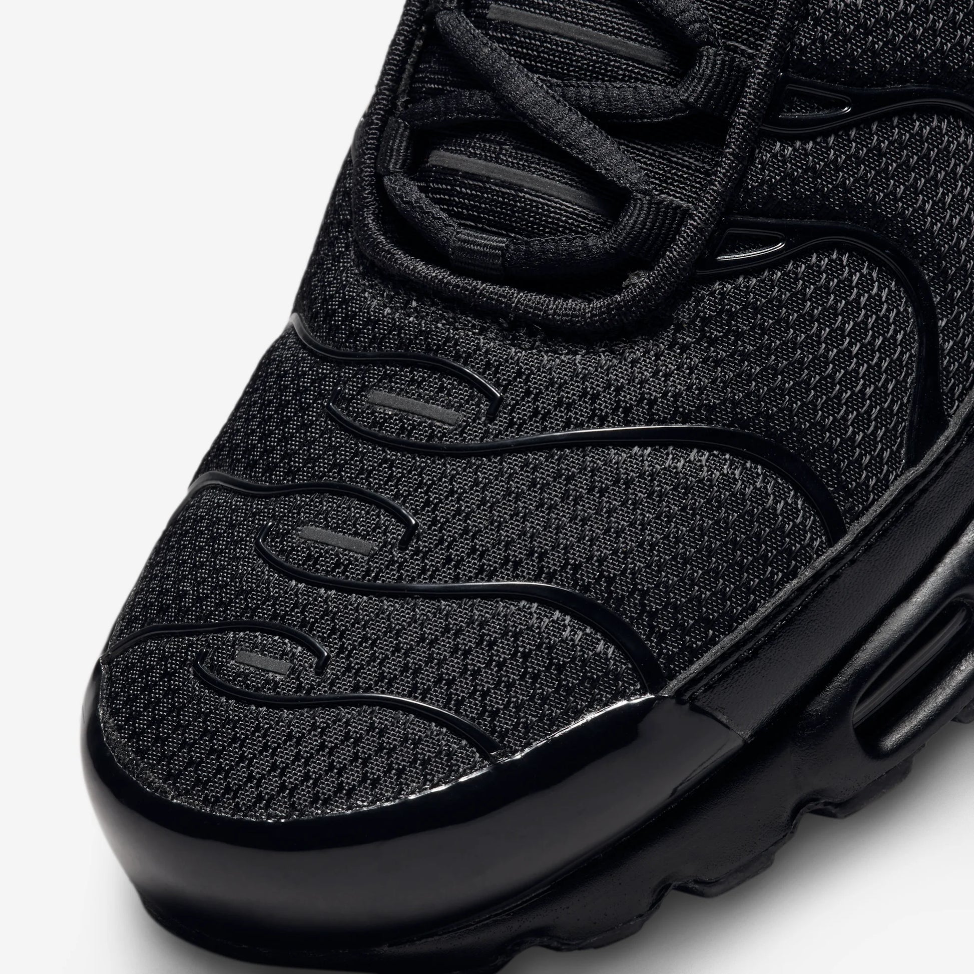 Nike Air Max Plus Triple Black