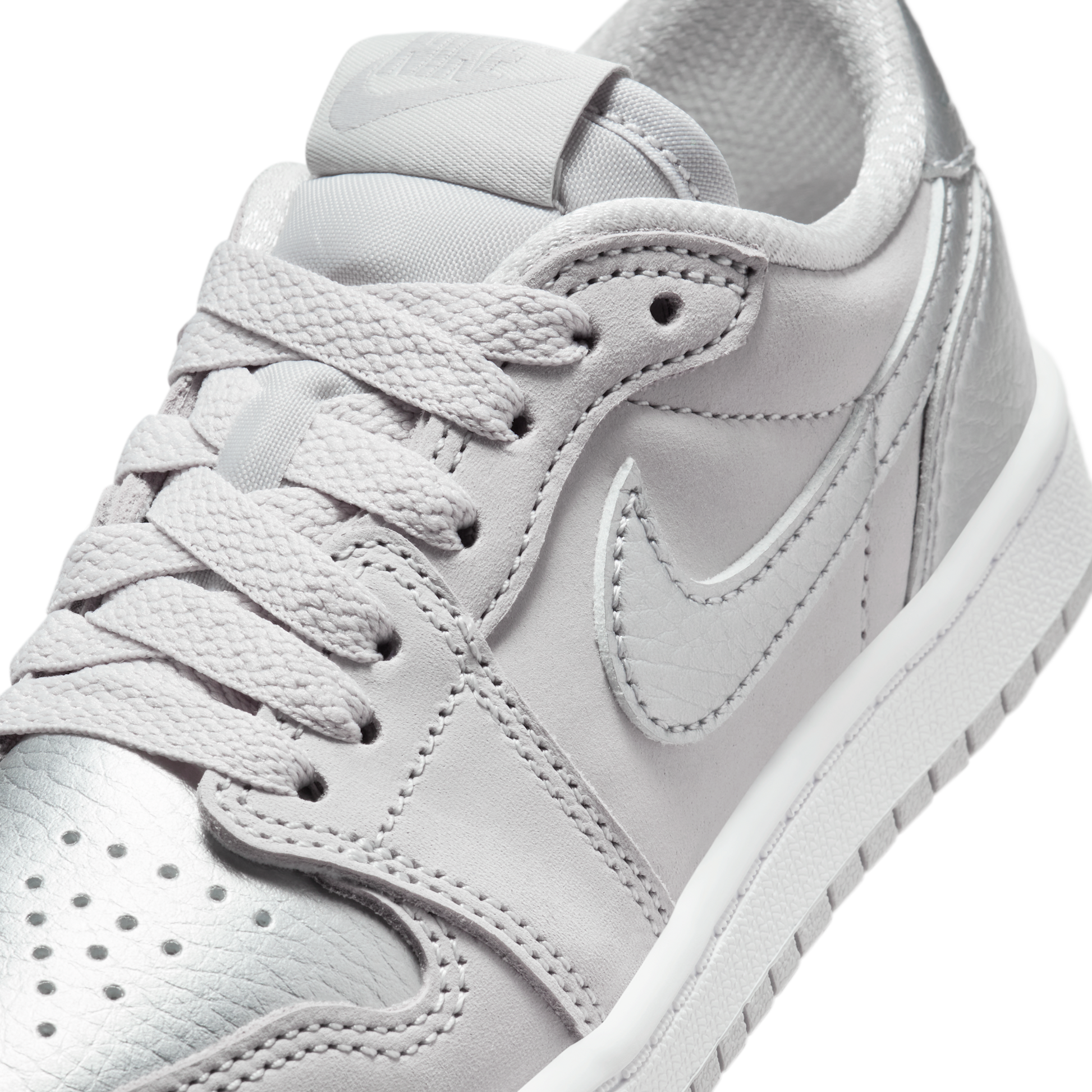 Jordan 1 Low OG Metallic Silver (PS)