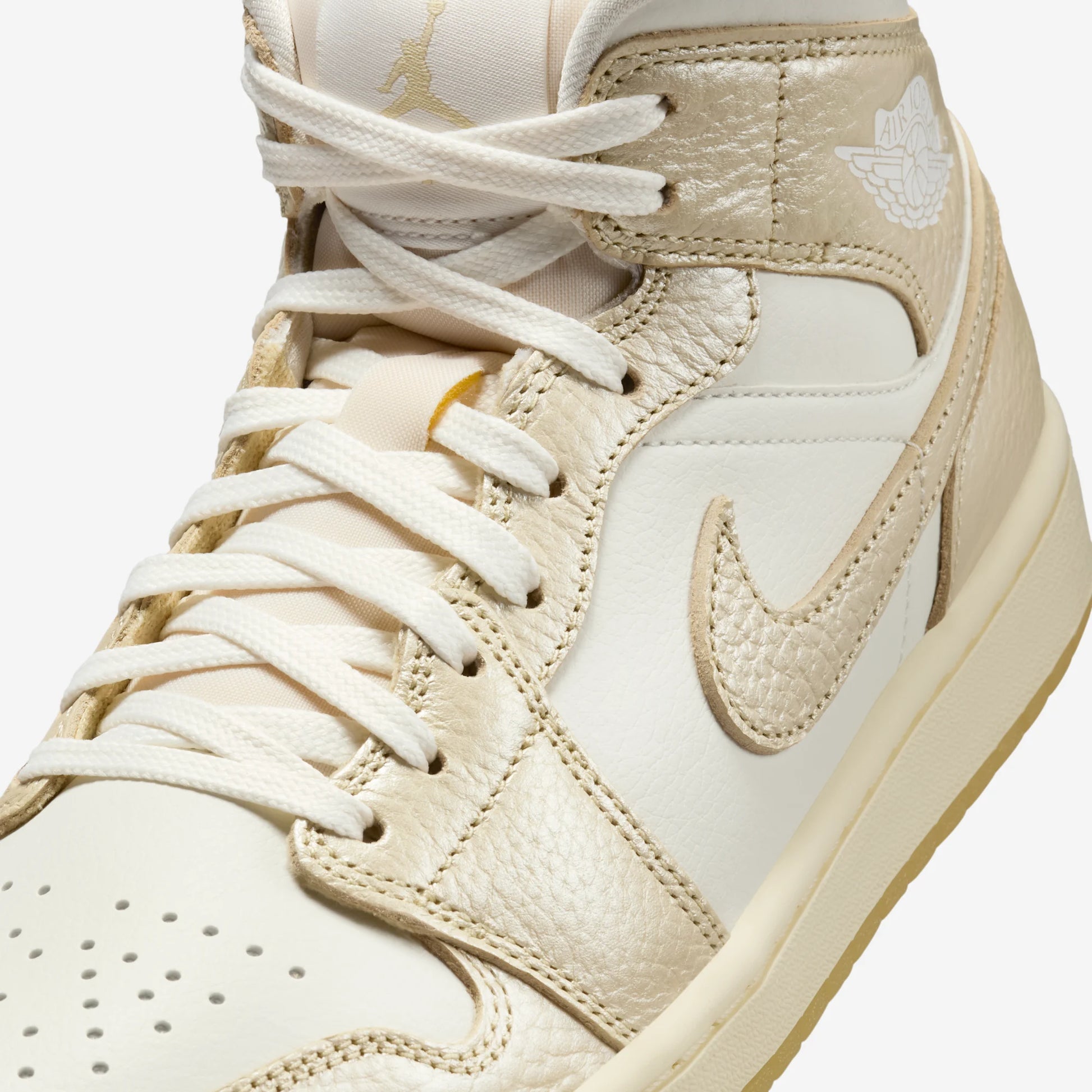 Jordan 1 Mid SE Metallic Team Gold (Women's)