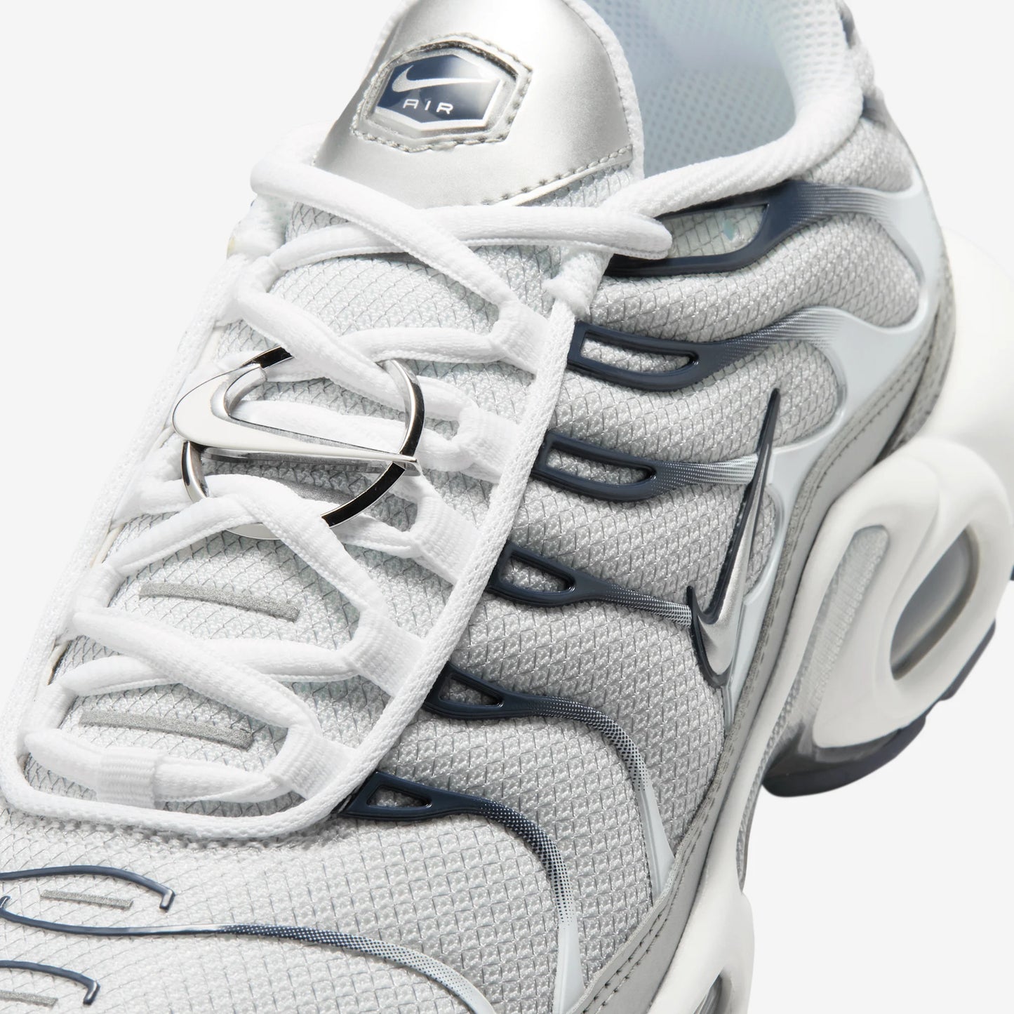 Nike Air Max Plus White Ashen Slate Metallic Silver (Women's)