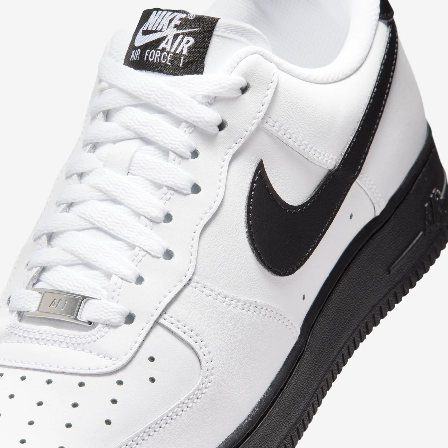 Nike Air Force 1 Low '07 White Black (2026)