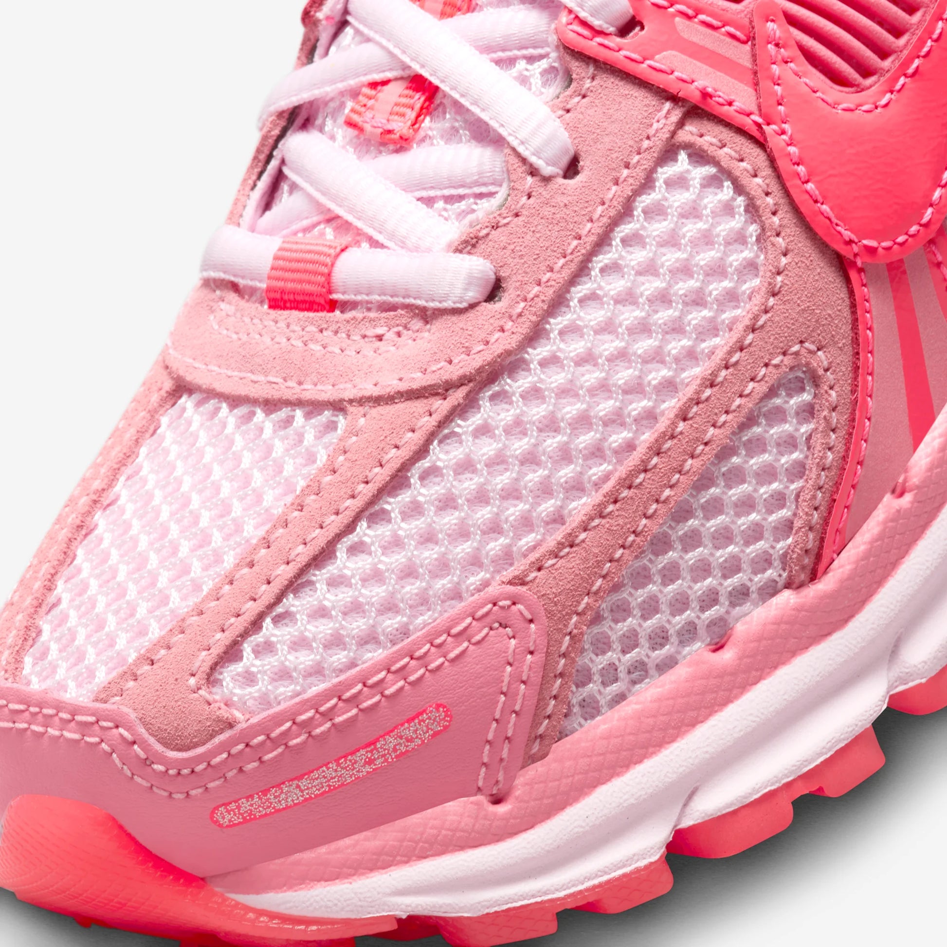 Nike Zoom Vomero 5 Coral Chalk Hot Punch (Women's)