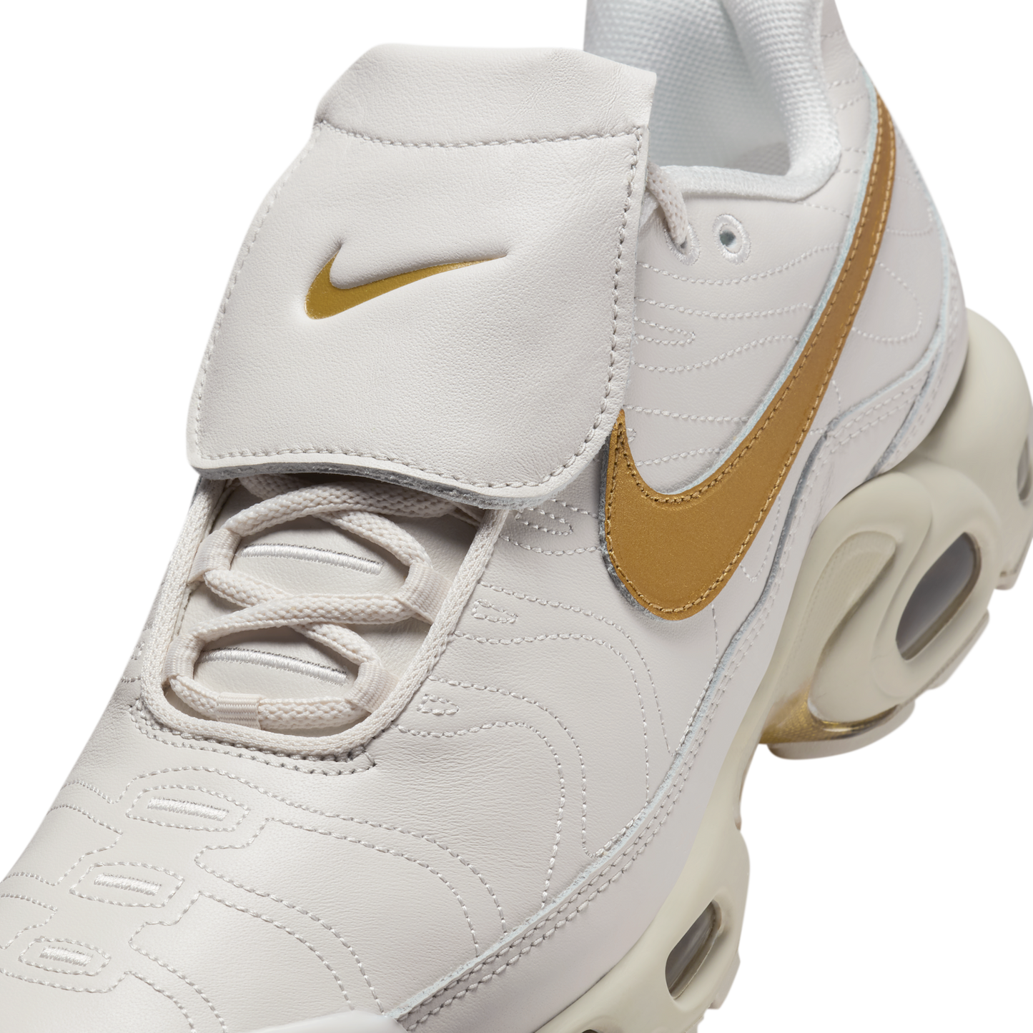 Nike Air Max Plus Tiempo Metallic Gold