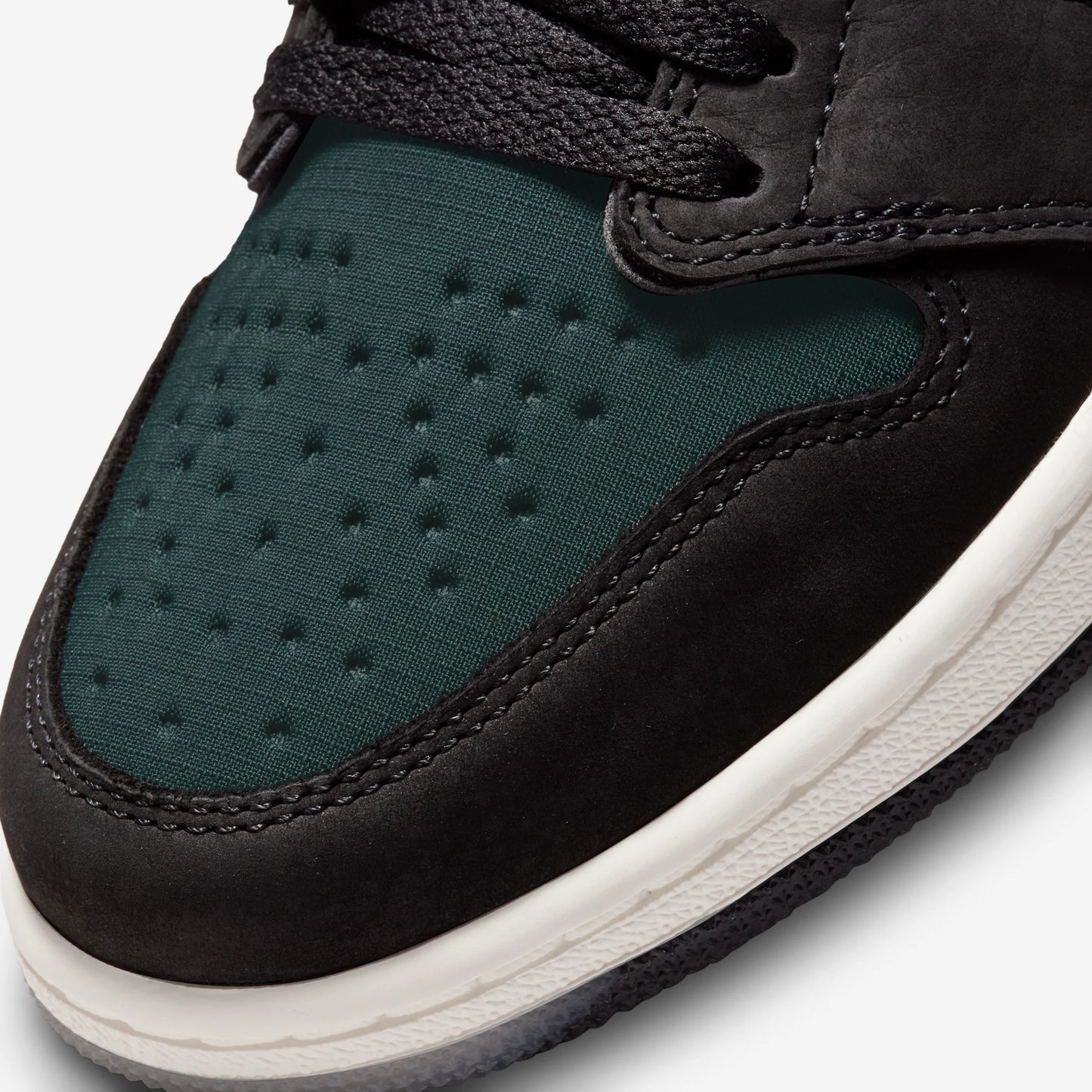 Jordan 1 Retro High Element Gore-Tex Black Particle Grey