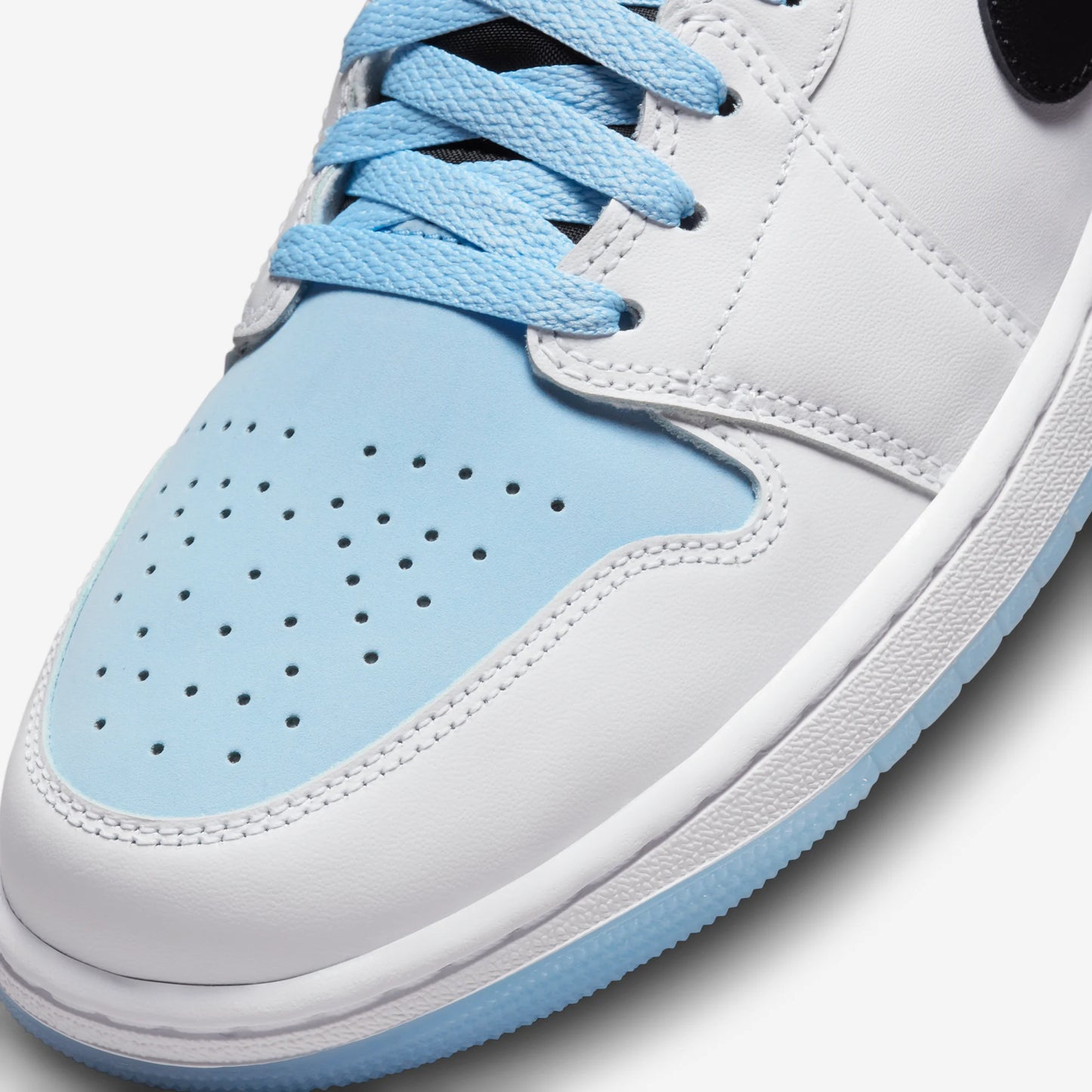Jordan 1 Mid SE Ice Blue (2023)