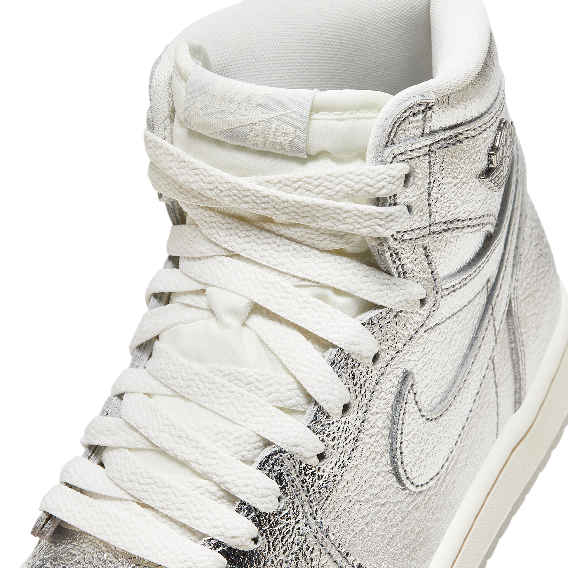 Jordan 1 Retro High OG Chrome (Women's)