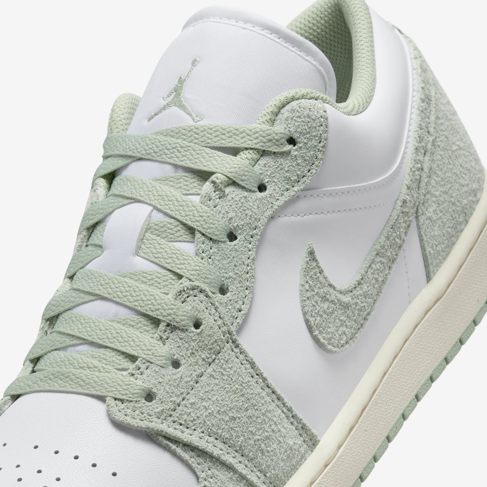 Jordan 1 Low SE Seafoam
