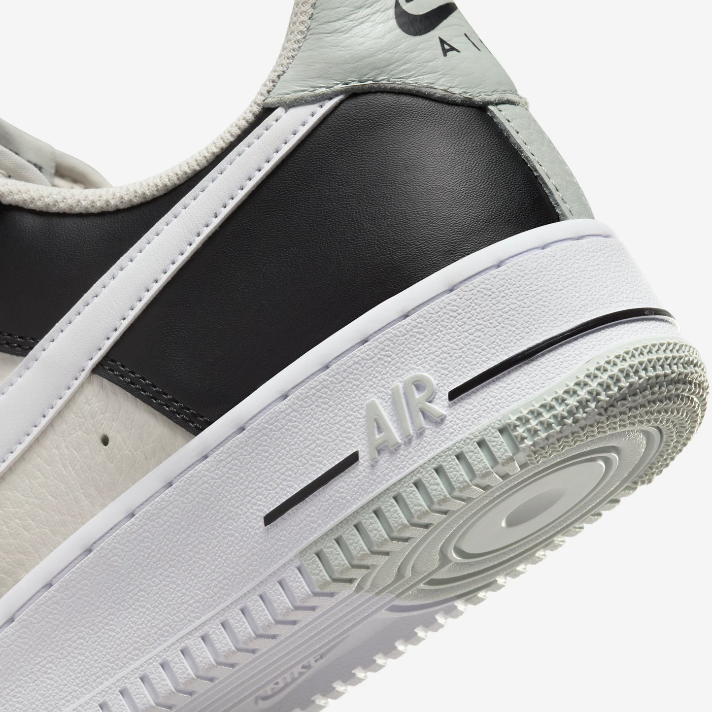 Nike Air Force 1 Low '07 LV8 Split Black Phantom