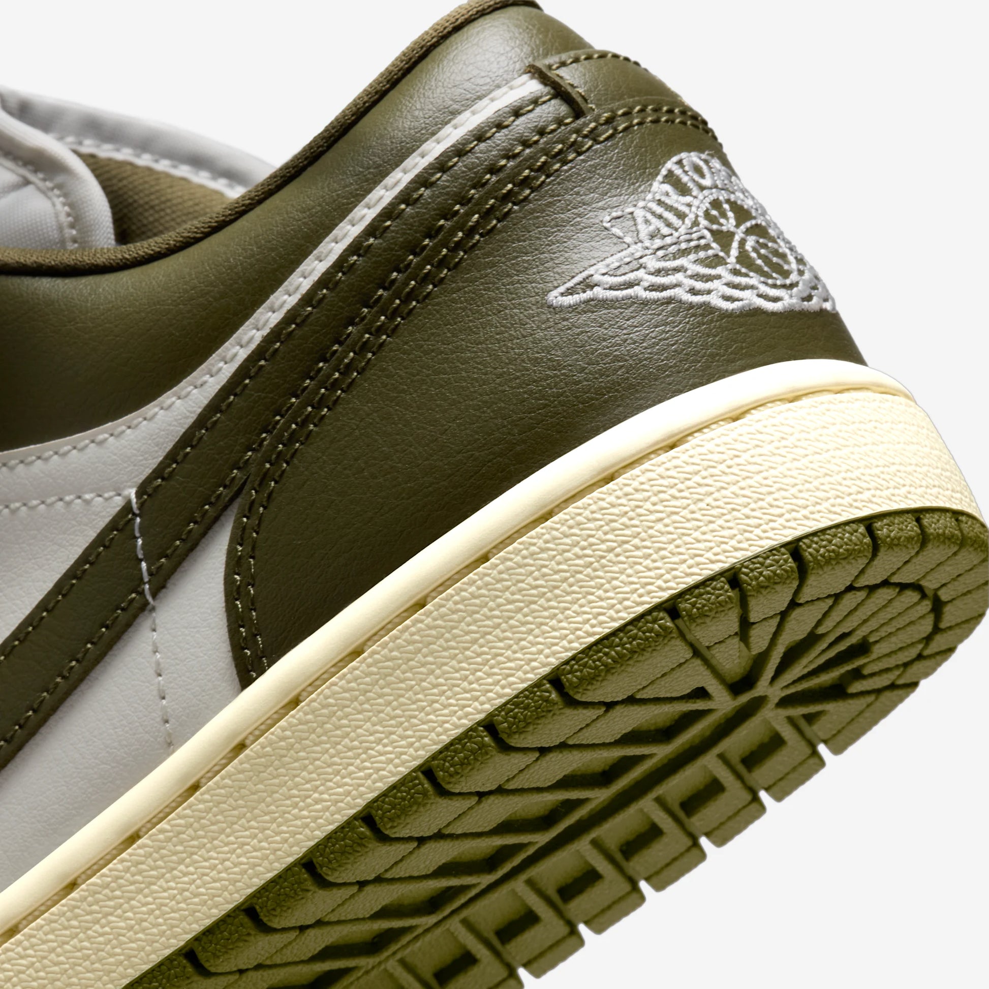 Jordan 1 Low Medium Olive (Women's)