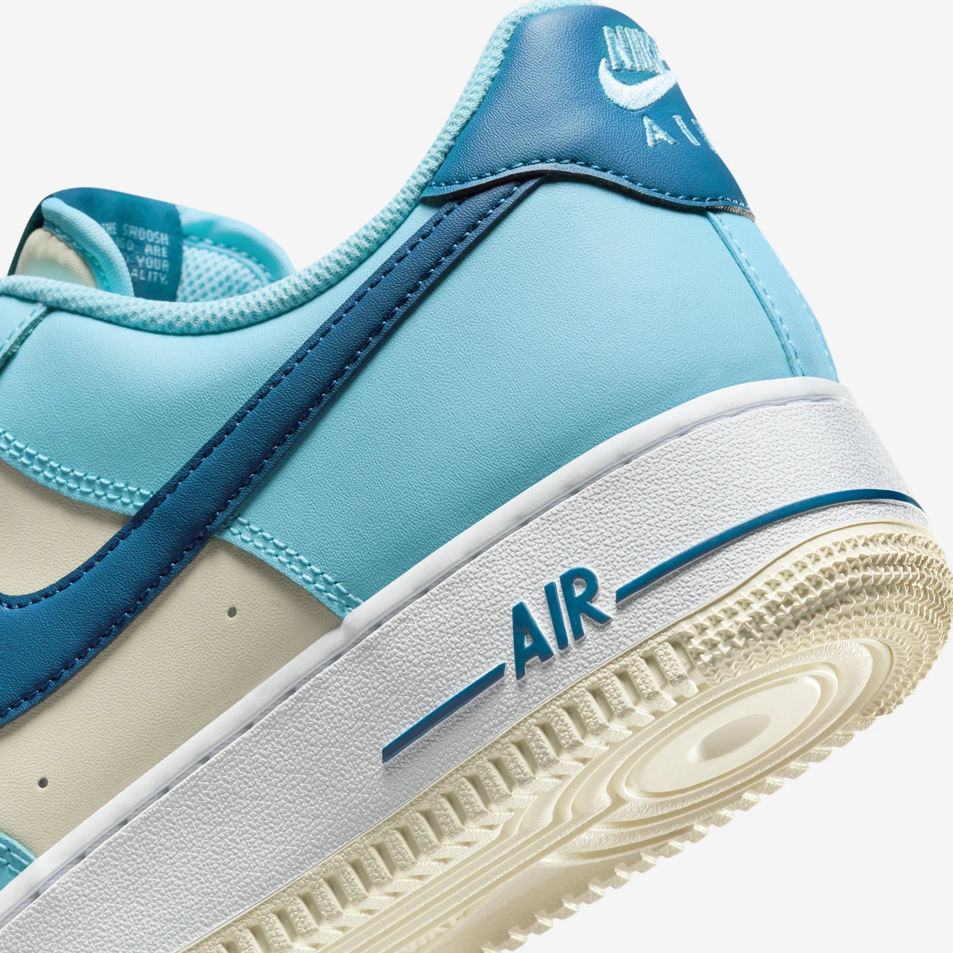Nike Air Force 1 Low '07 Aquarius Blue Coconut Milk