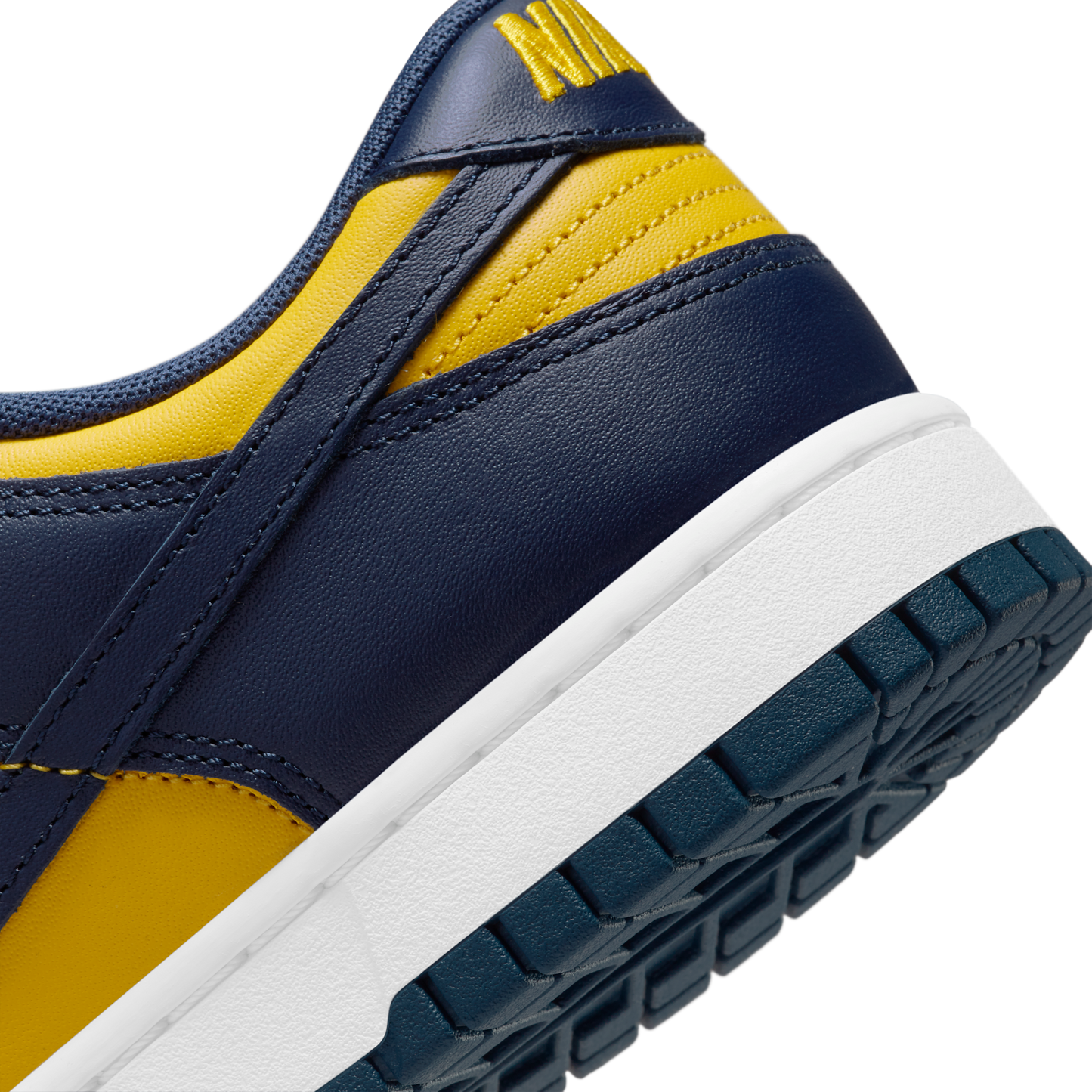Dunk Low Michigan