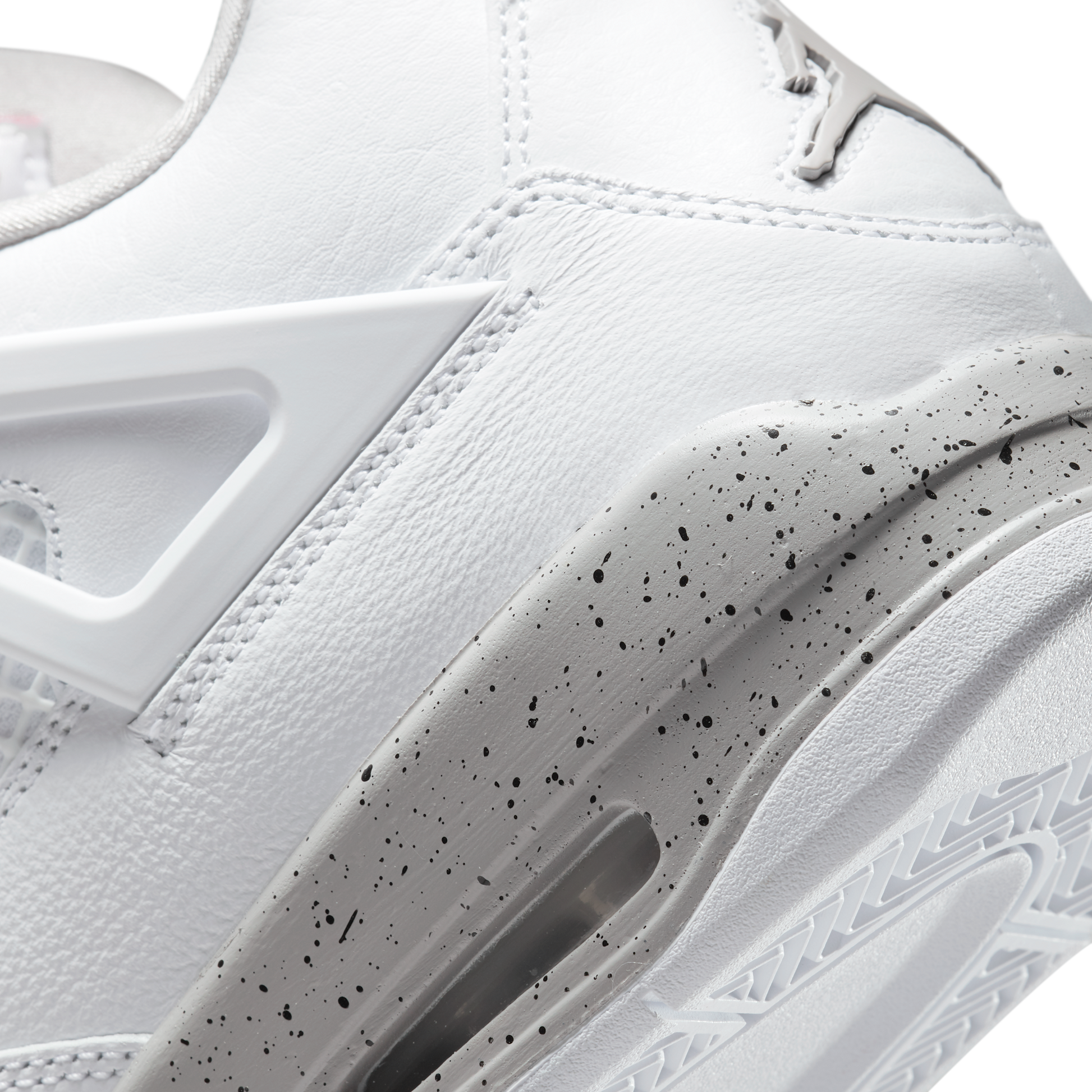 Jordan 4 Retro White Oreo (2021)
