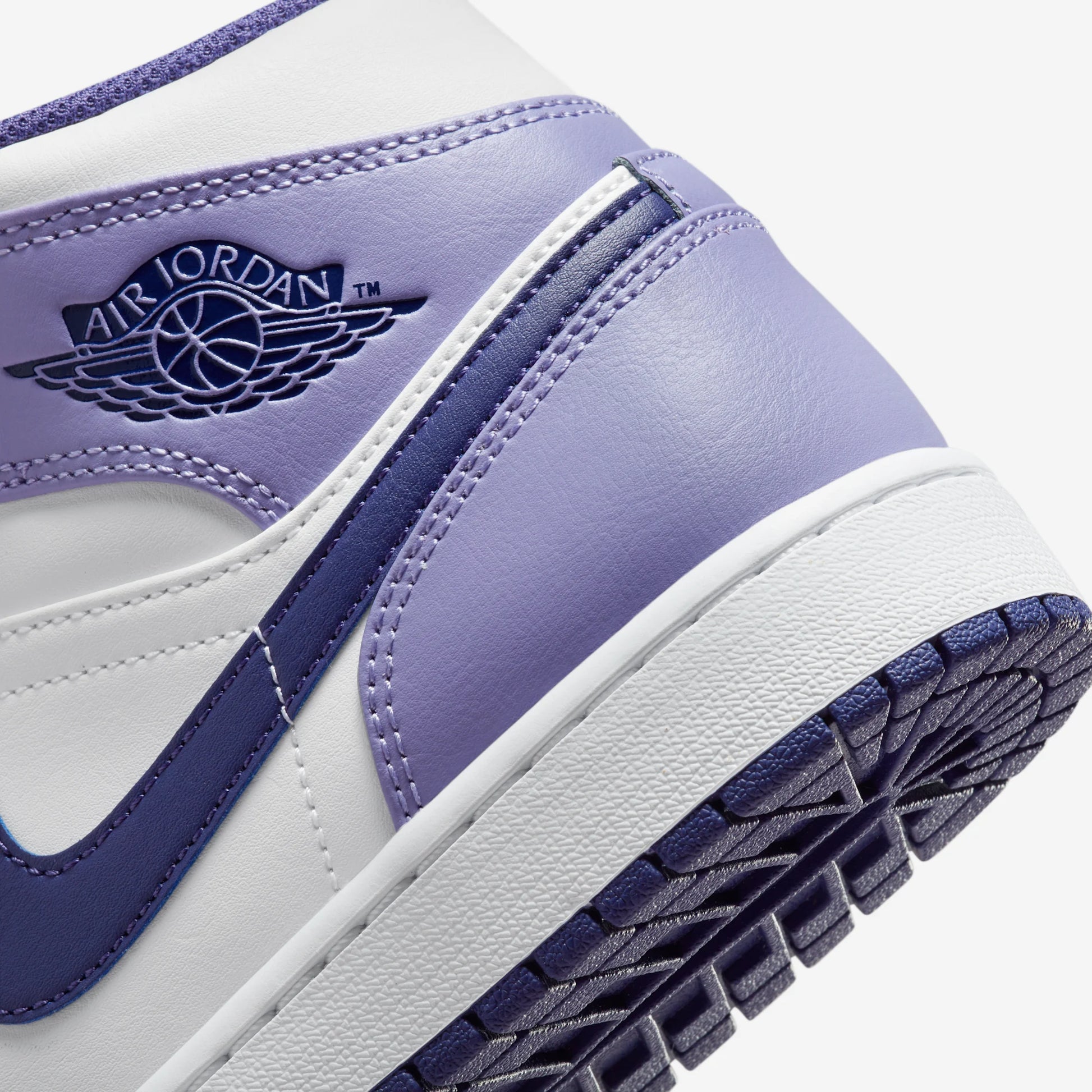 Jordan 1 Mid Blueberry