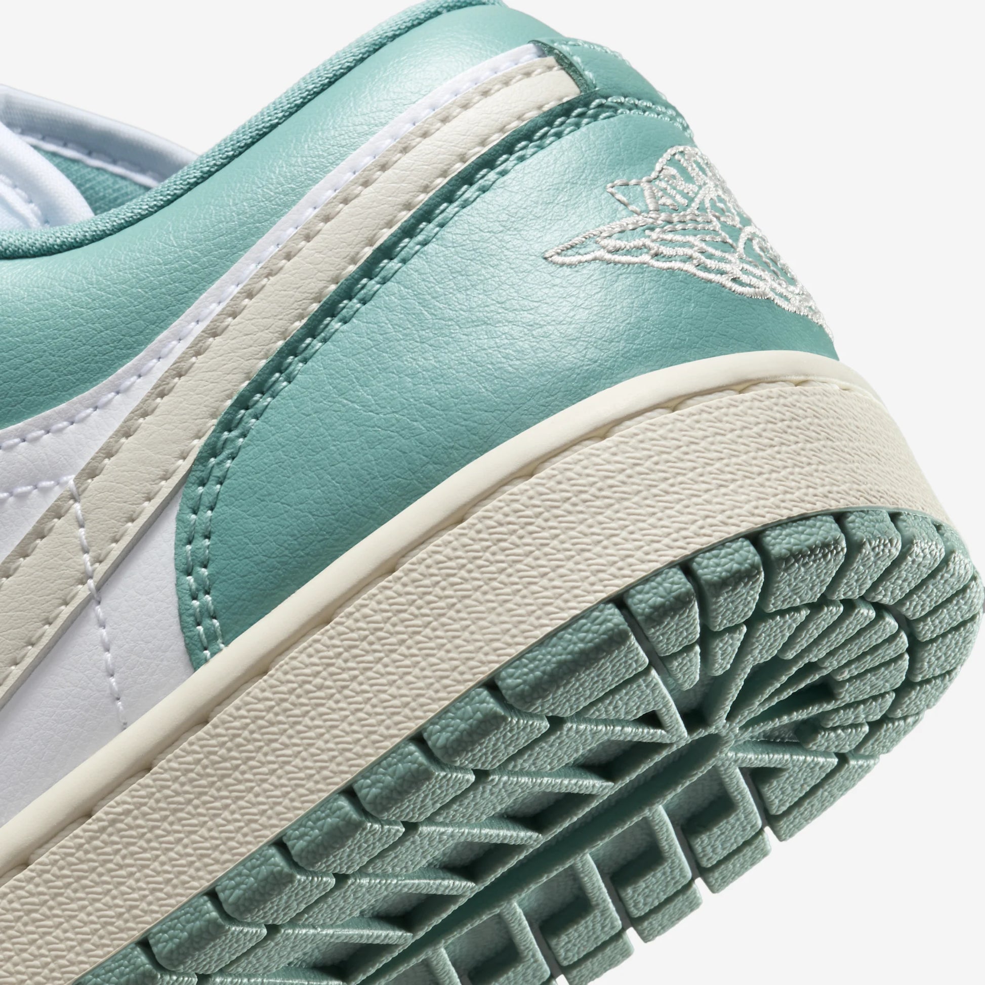 Jordan 1 Low White Cannon (Women's)