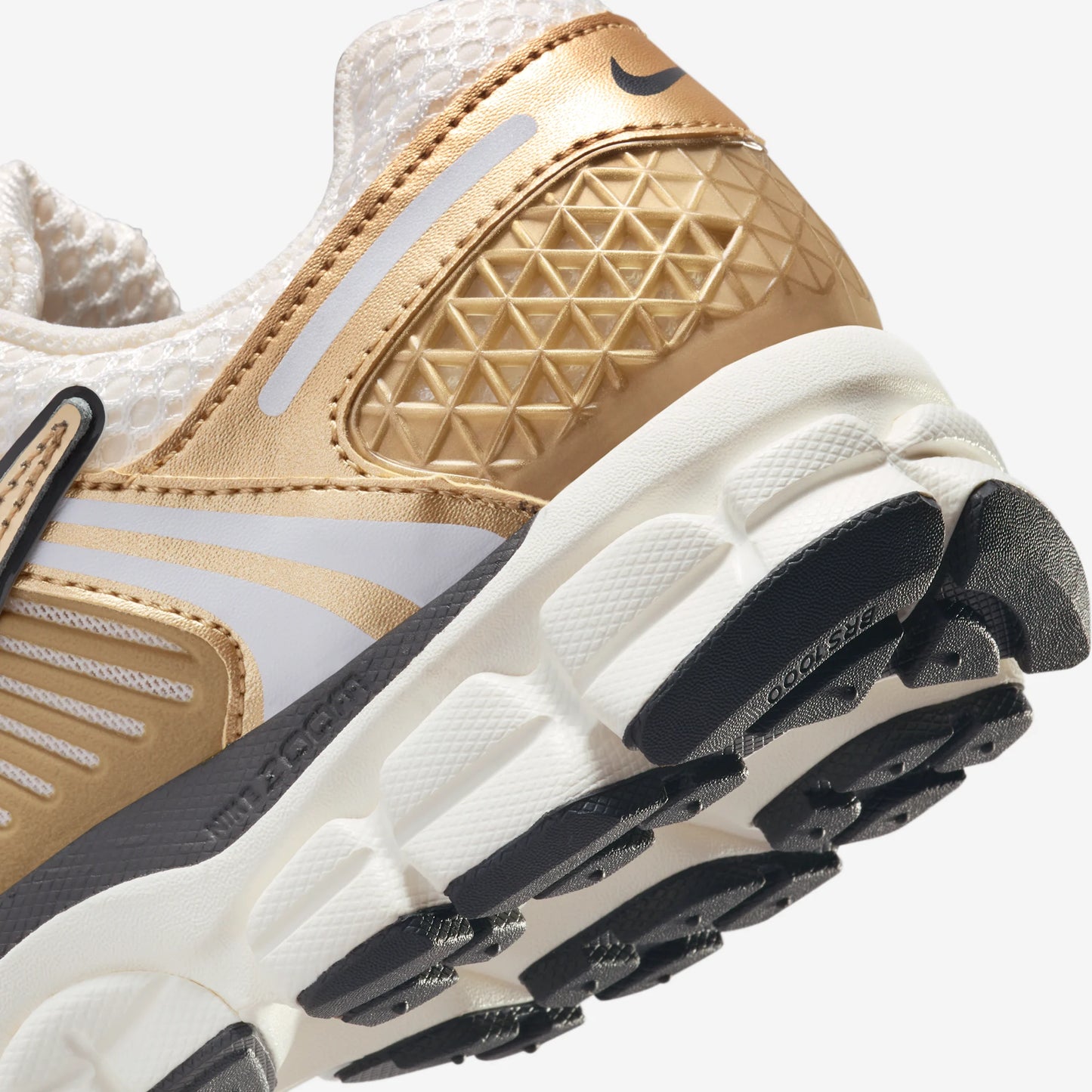 Nike Zoom Vomero 5 Metallic Gold (Women's)