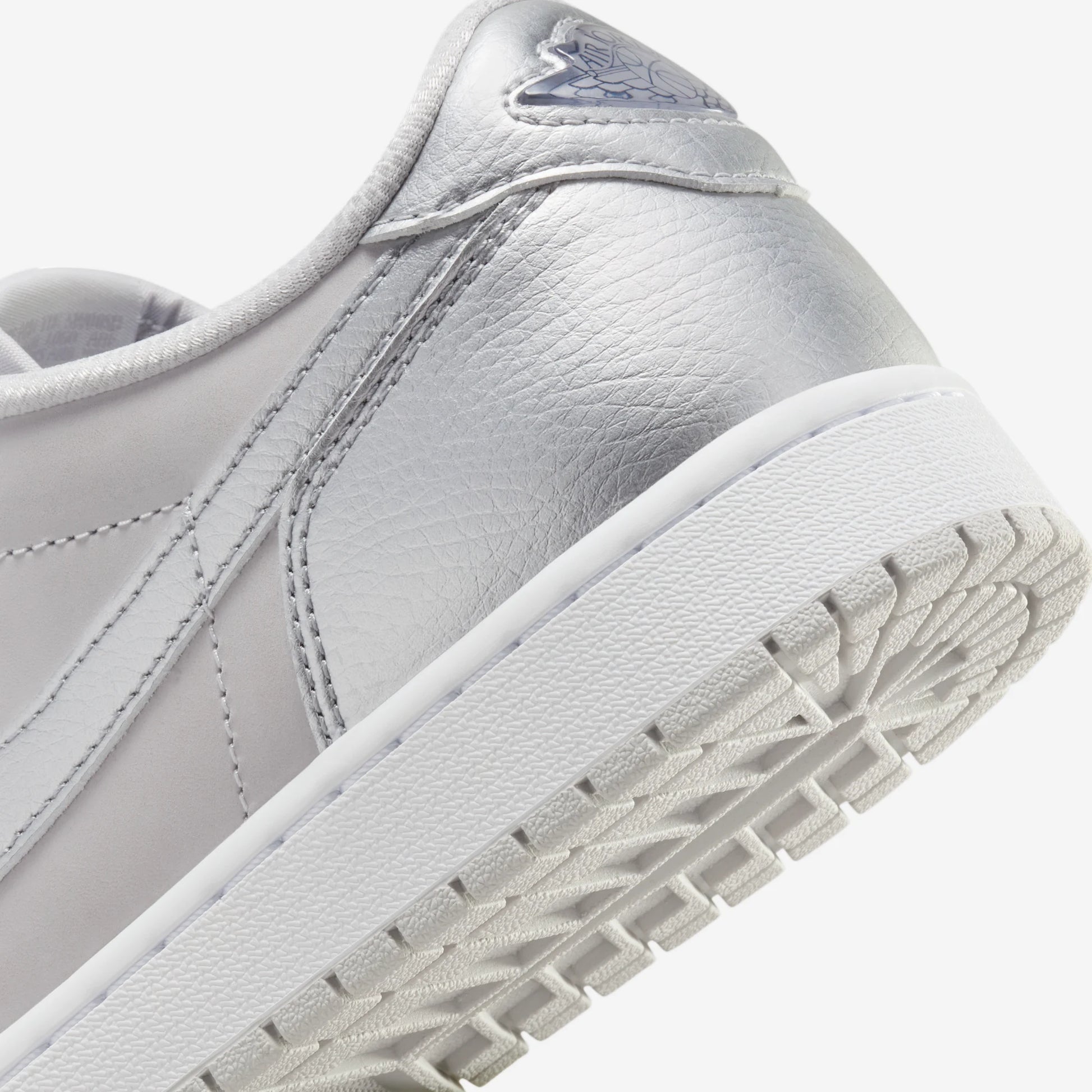 Jordan 1 Low OG Metallic Silver