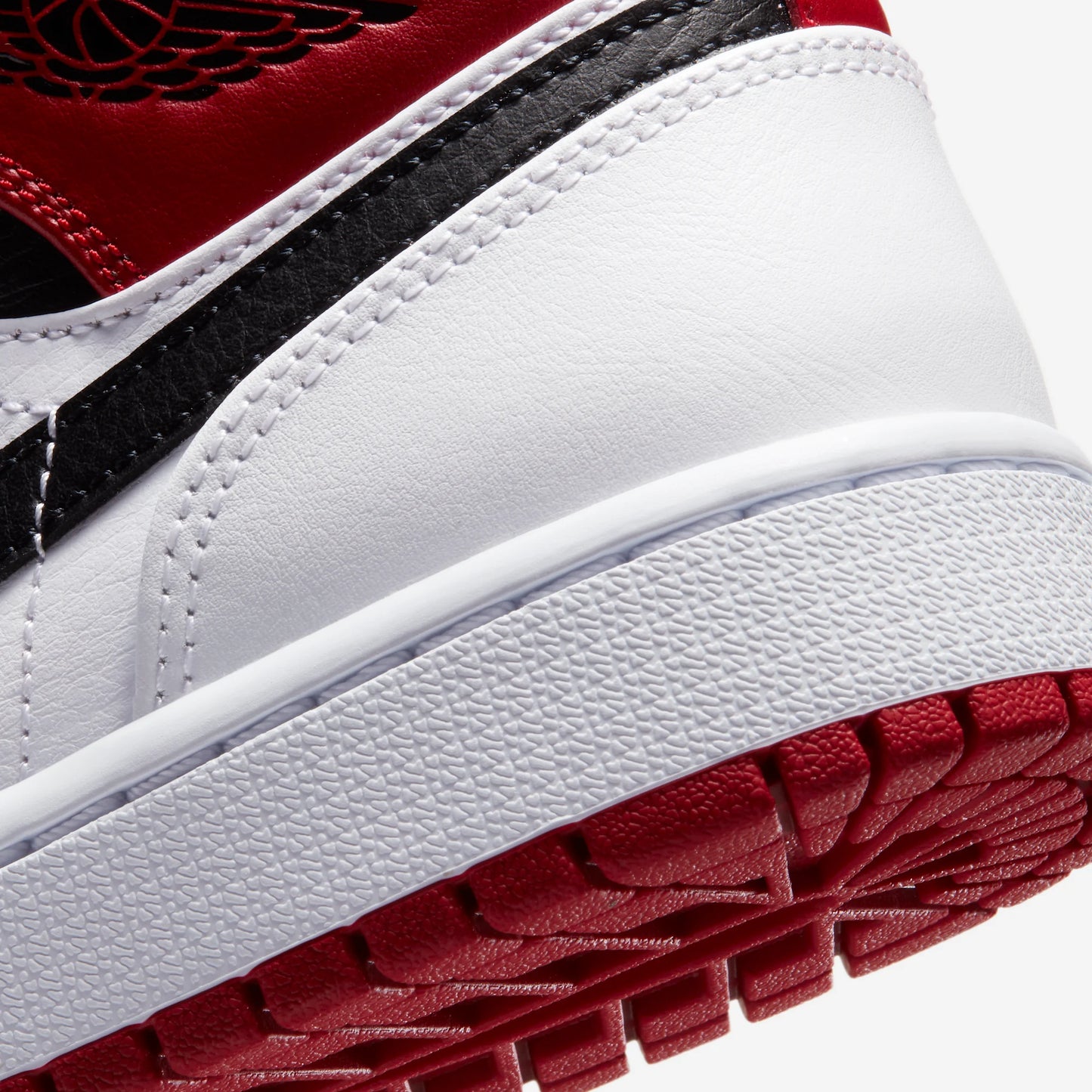 Jordan 1 Mid Chicago (2020)