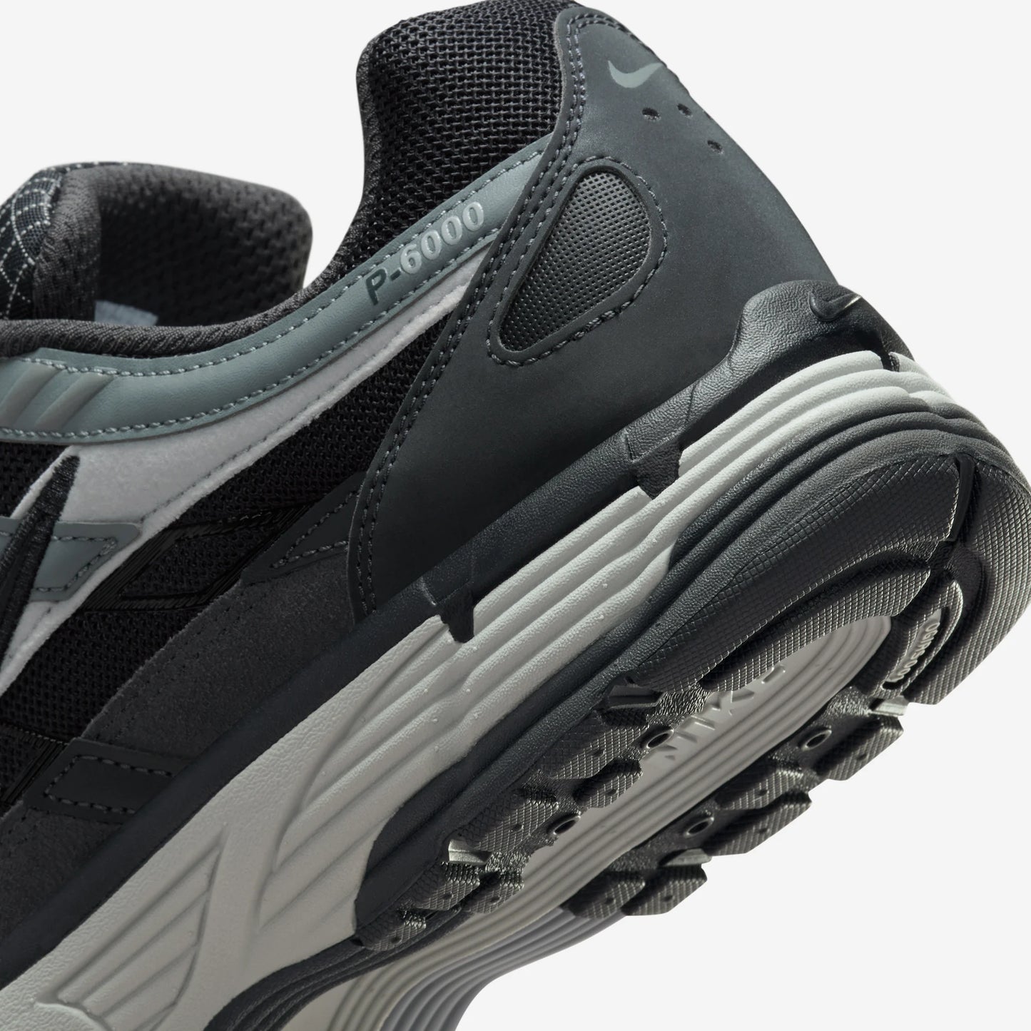 Nike P-6000 Anthracite Smoke Grey