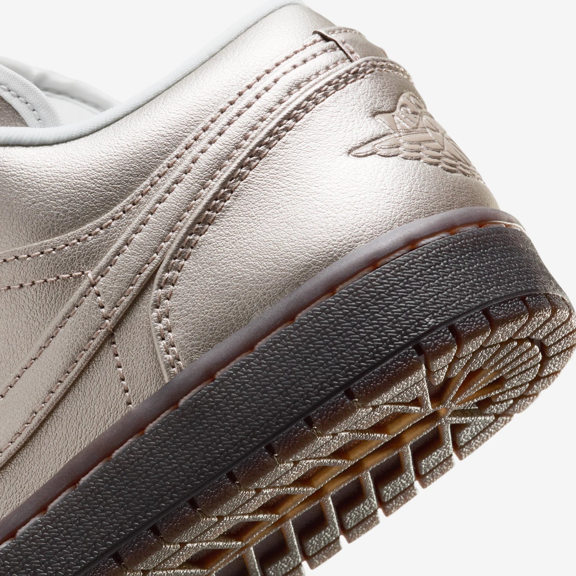 Jordan 1 Low SE Metallic Zinc (Women's)