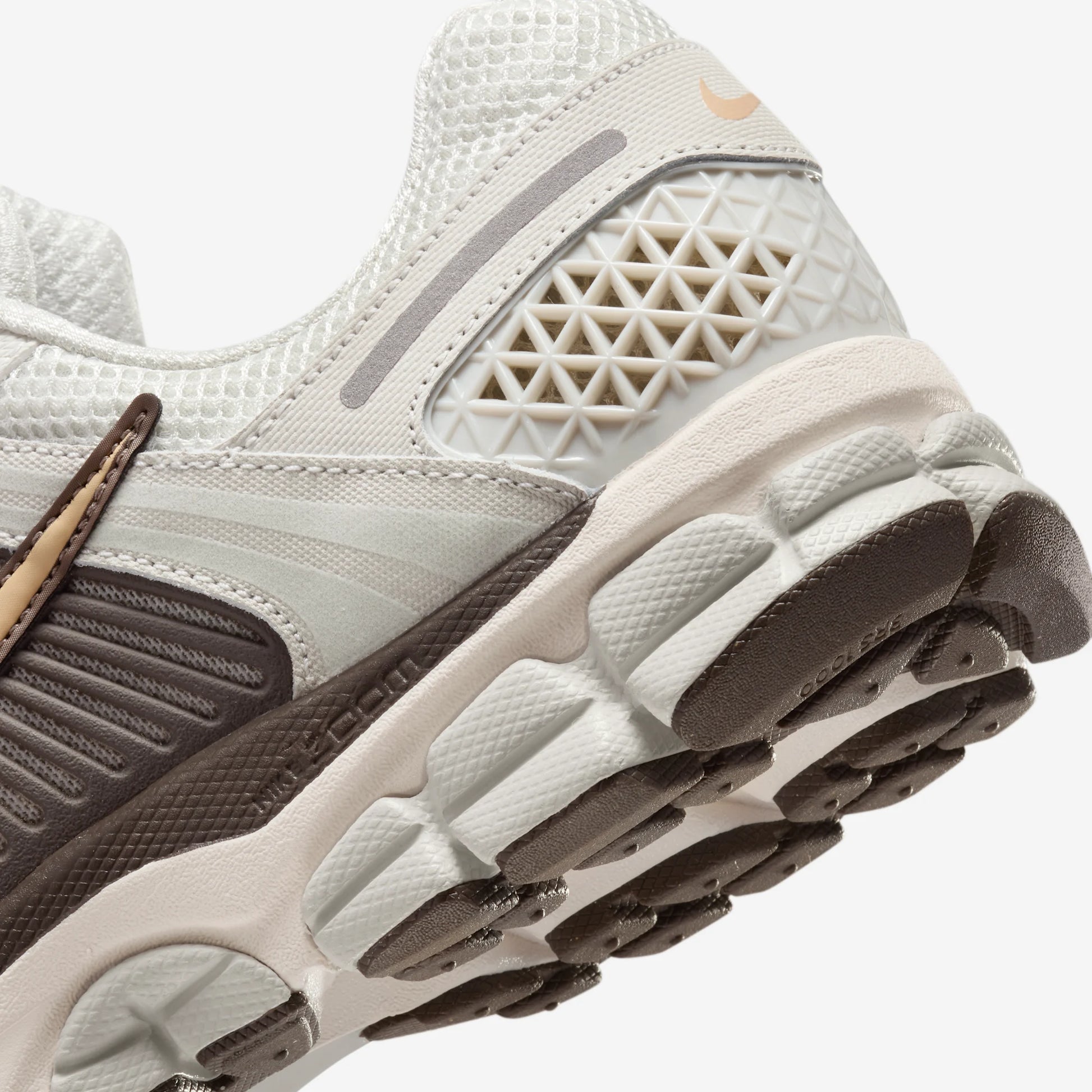 Nike Zoom Vomero 5 Light Bone Ironstone (Women's)