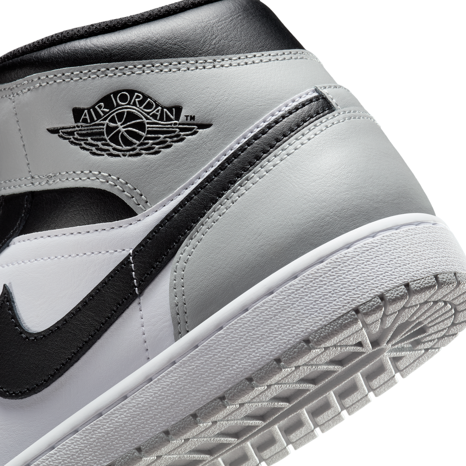 Jordan 1 Mid Barons