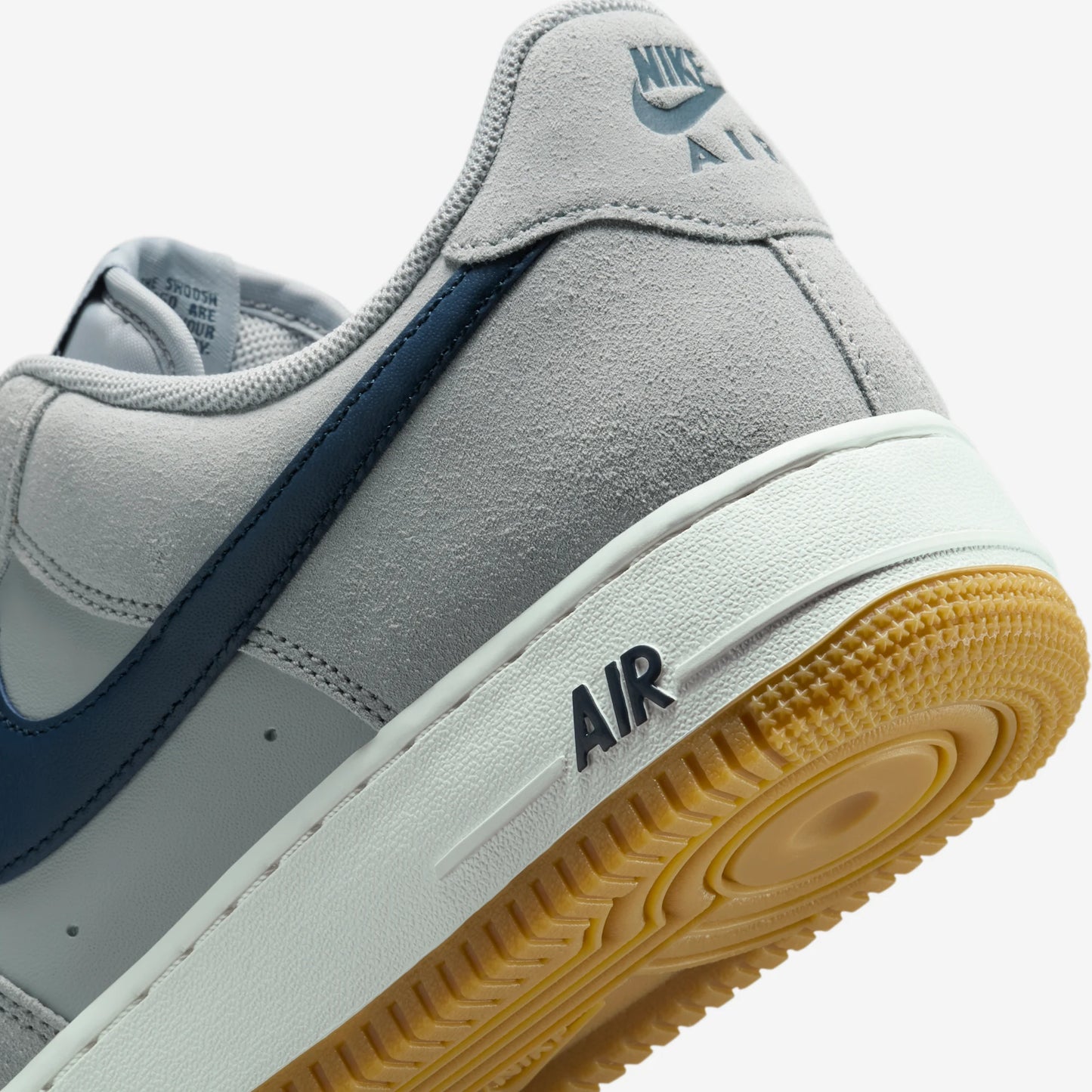 Nike Air Force 1 Low '07 LV8 Light Smoke Grey