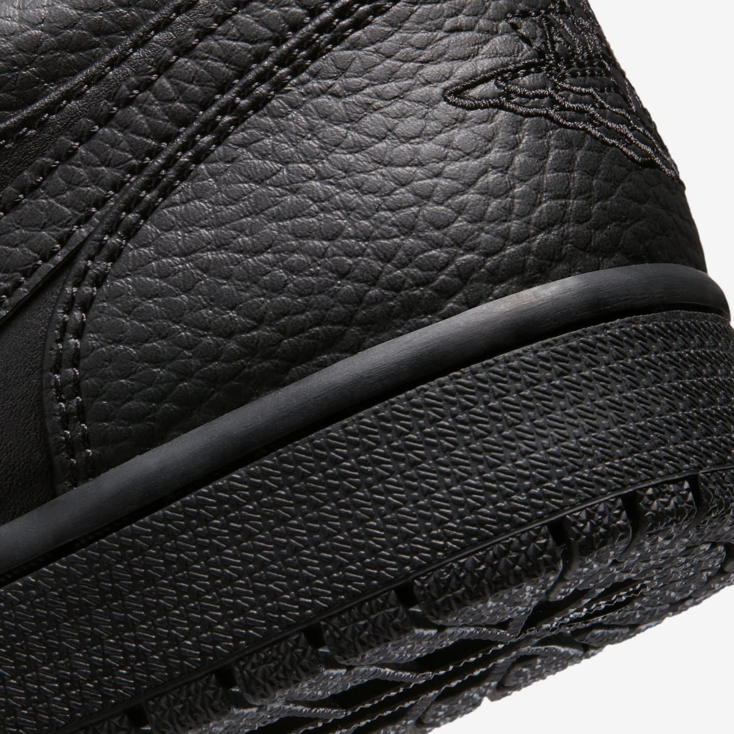 Jordan 1 Low Triple Black