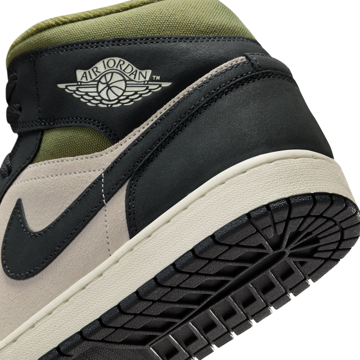 Jordan 1 Mid SE Off Noir Medium Olive