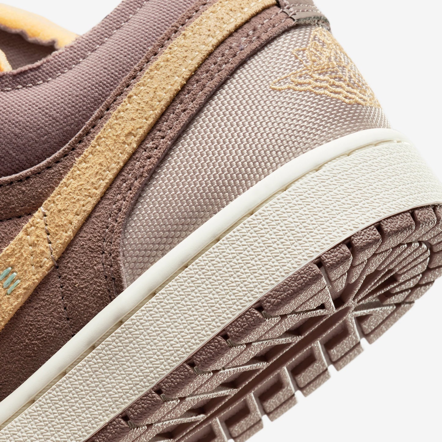 Jordan 1 Low SE Craft Taupe Haze