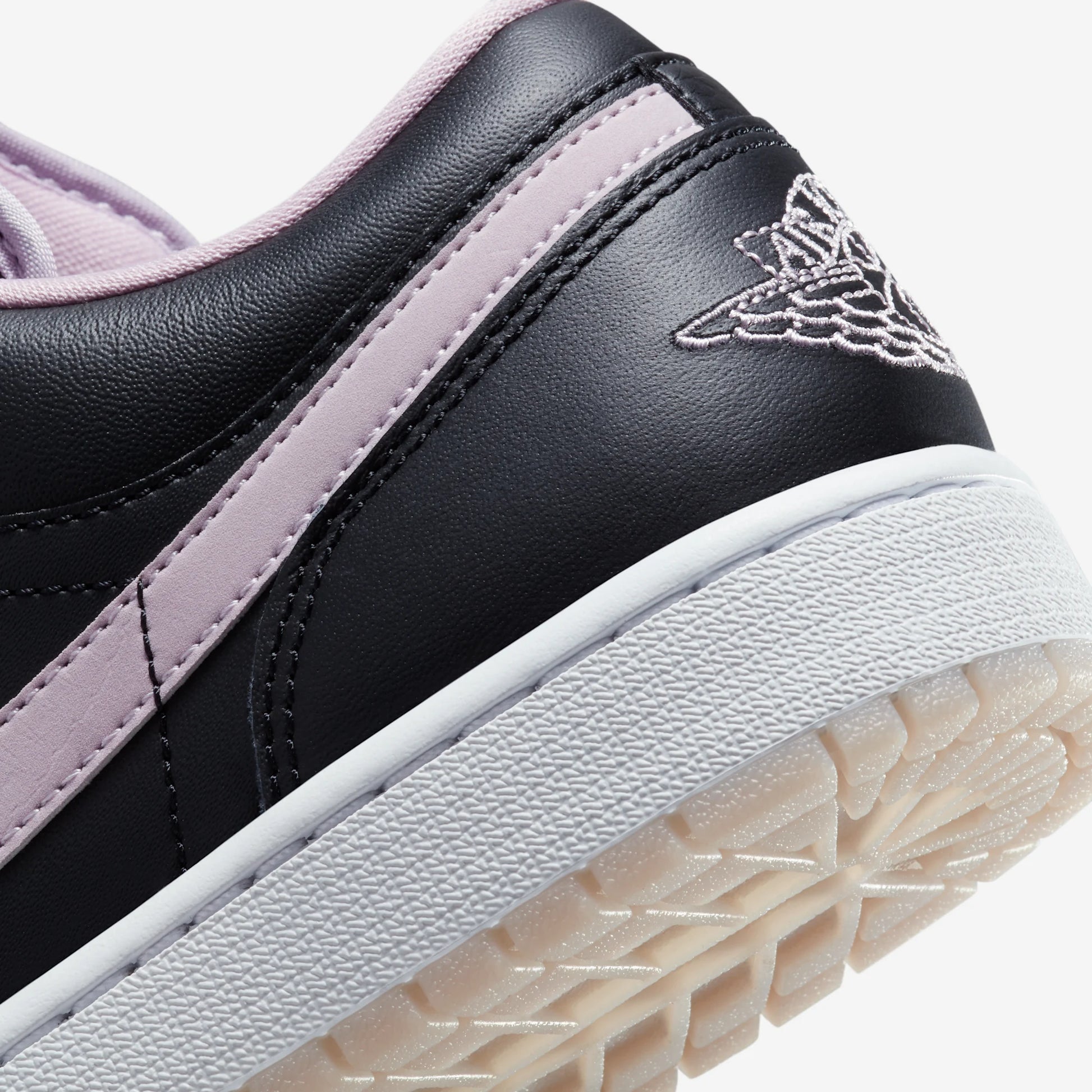 Jordan 1 Low SE Black Iced Lilac