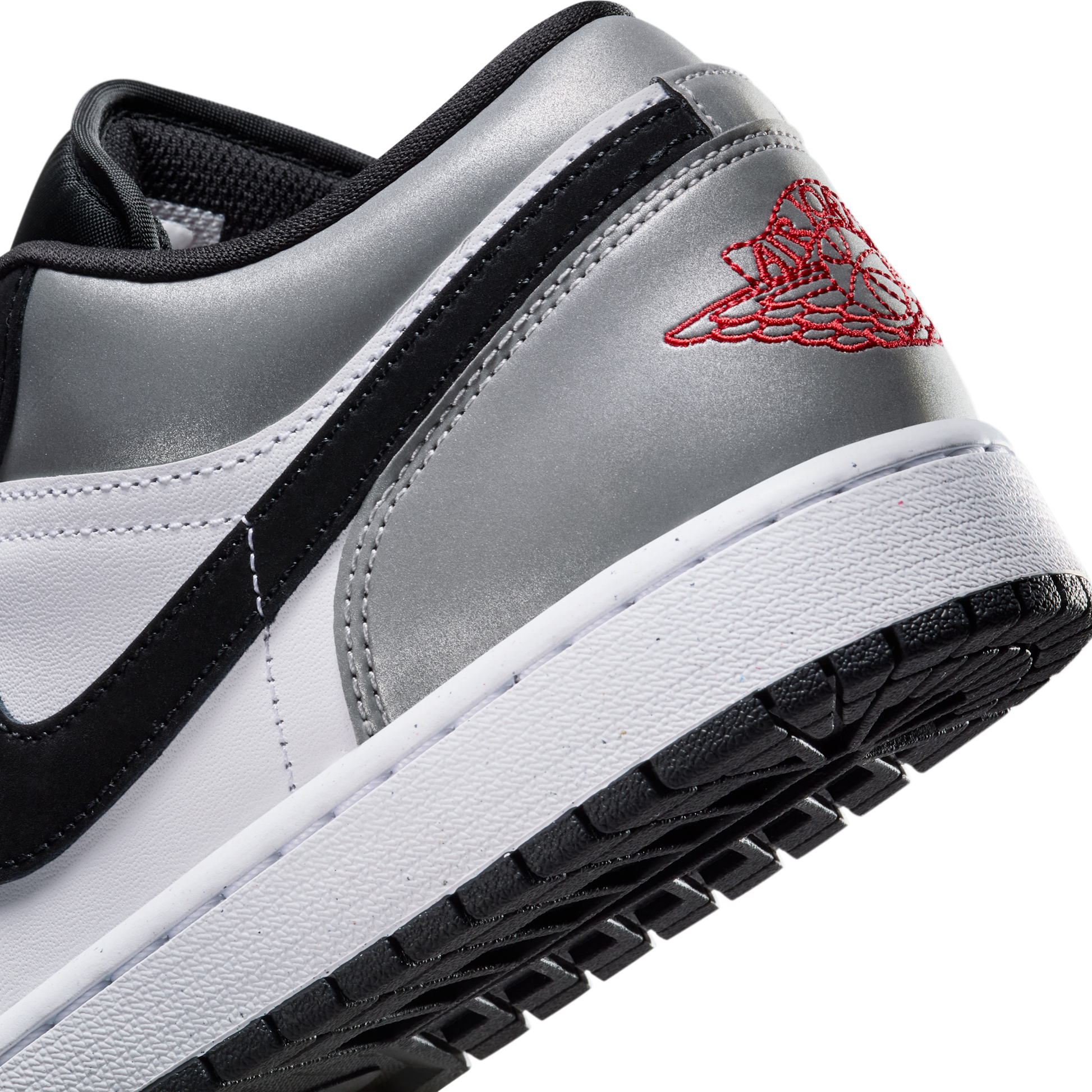 Jordan 1 Low SE White Fire Red Black Matte Silver