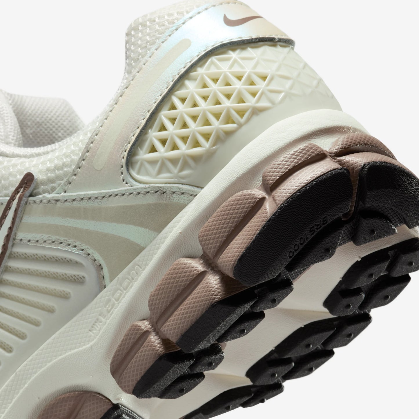Nike Zoom Vomero 5 Sail Mink Brown Black (Women's)