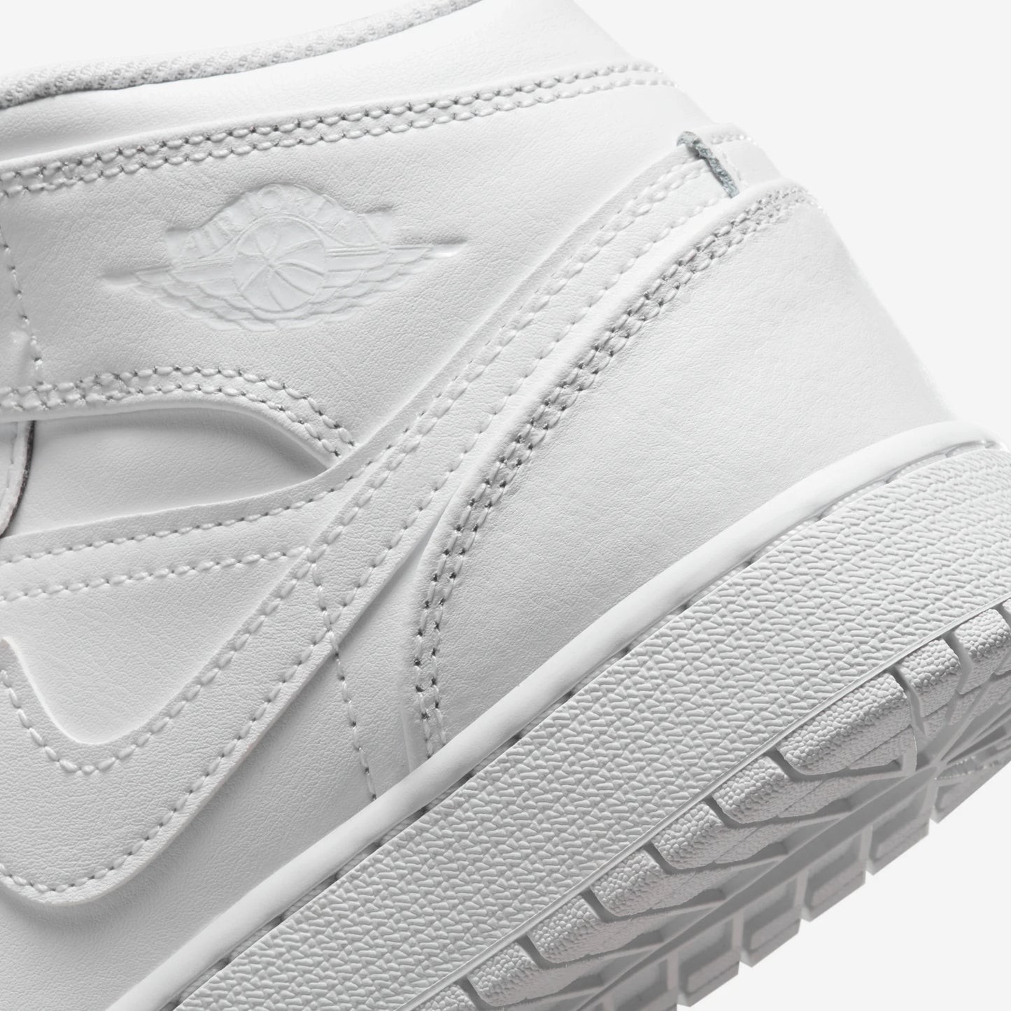 Jordan 1 Mid Triple White (2023) (GS)