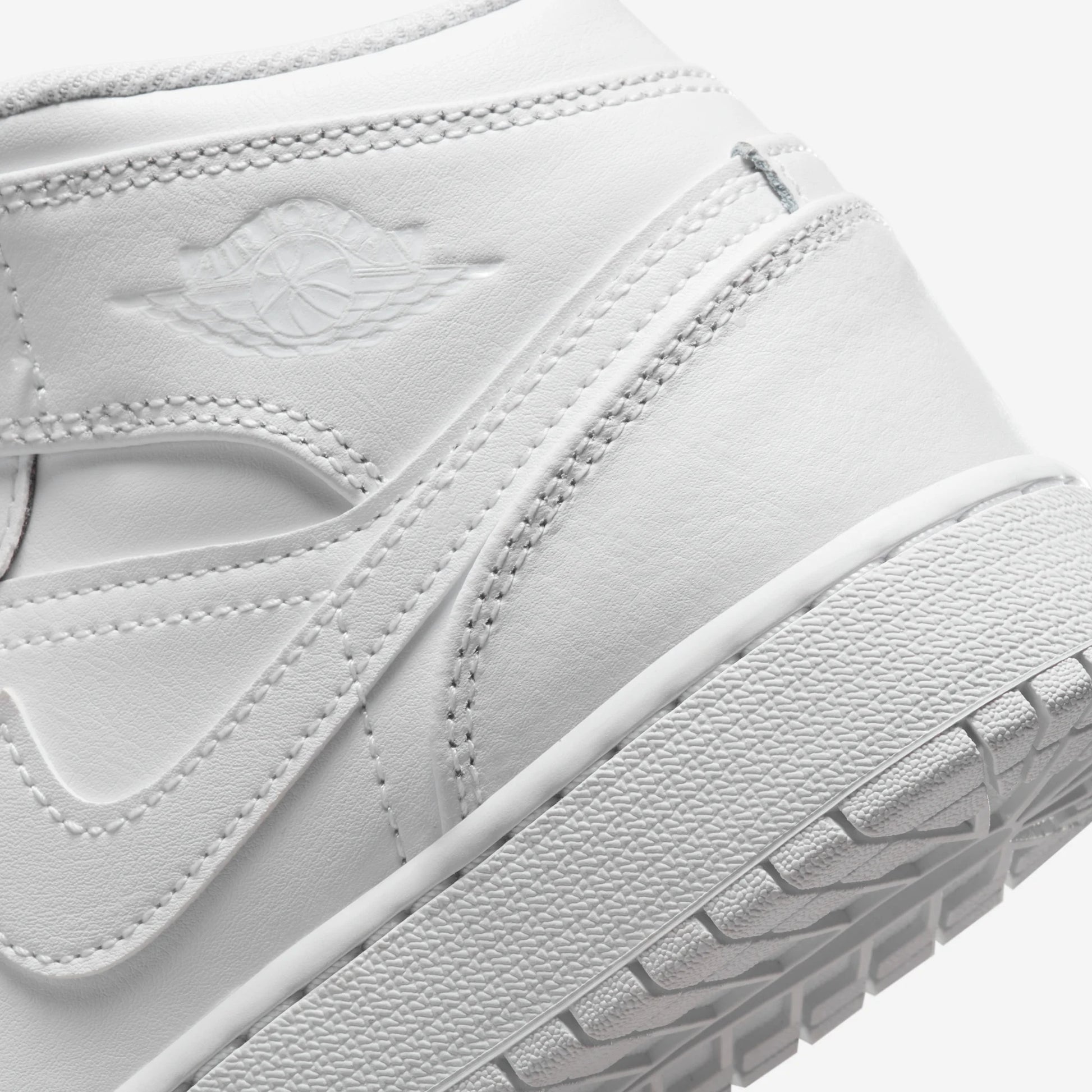 Jordan 1 Mid Triple White (2023) (GS)