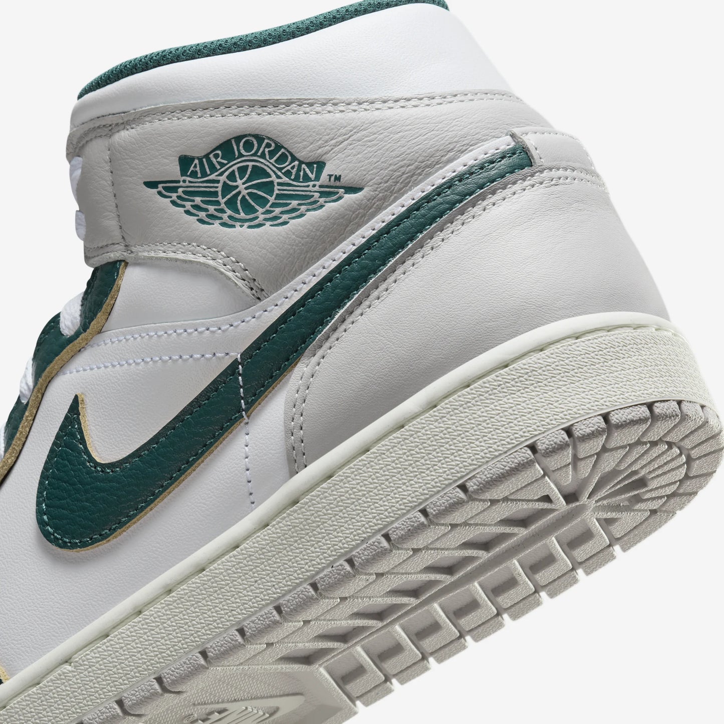 Jordan 1 Mid SE Oxidized Green
