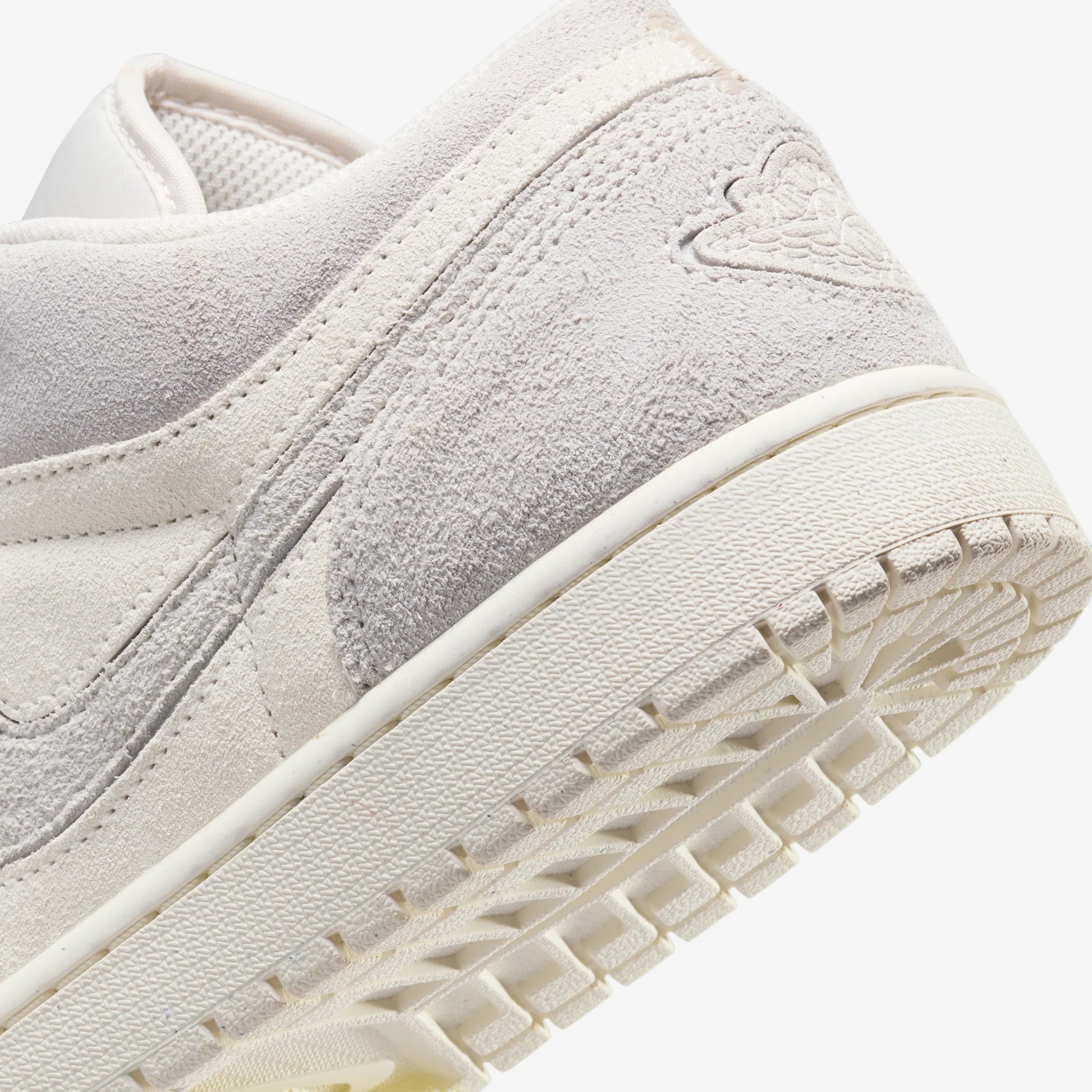 Jordan 1 Low SE Craft Pale Ivory