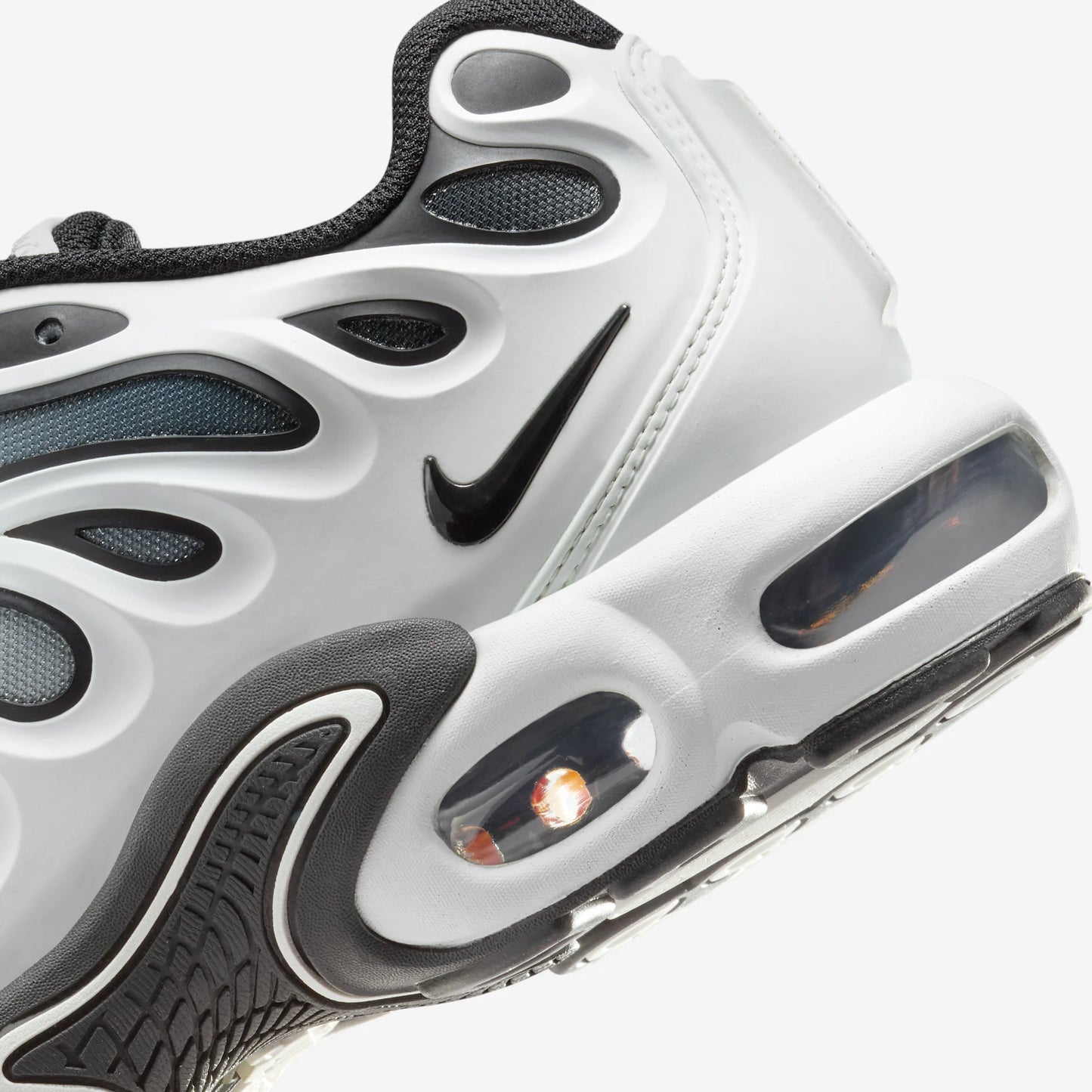 Nike Air Max Plus Drift White Black Metallic Silver
