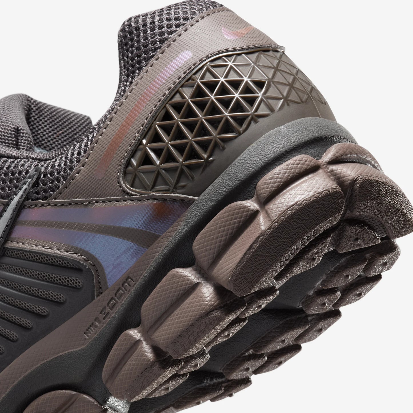 Nike Zoom Vomero 5 Cave Stone