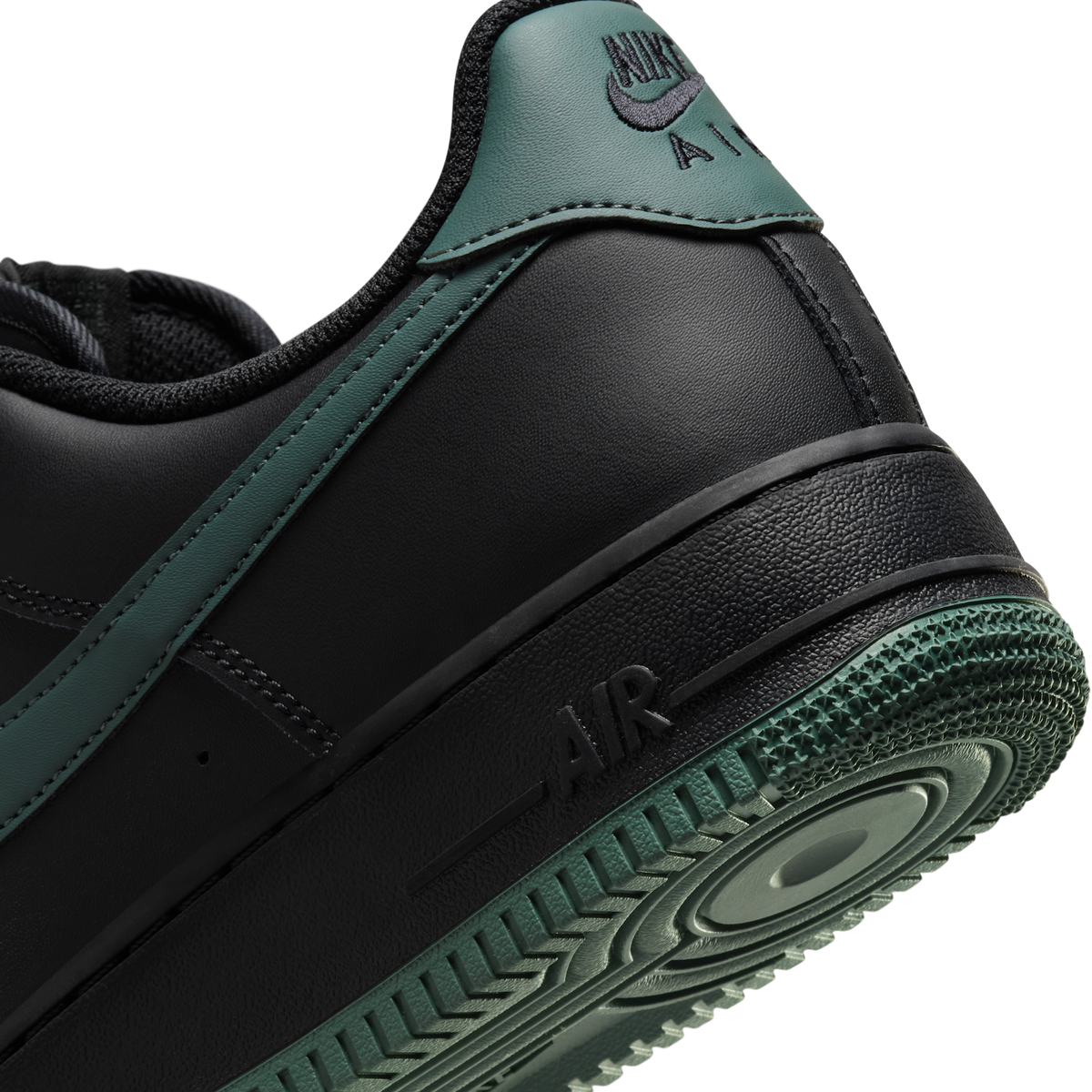 Nike Air Force 1 Low '07 Black Vintage Green