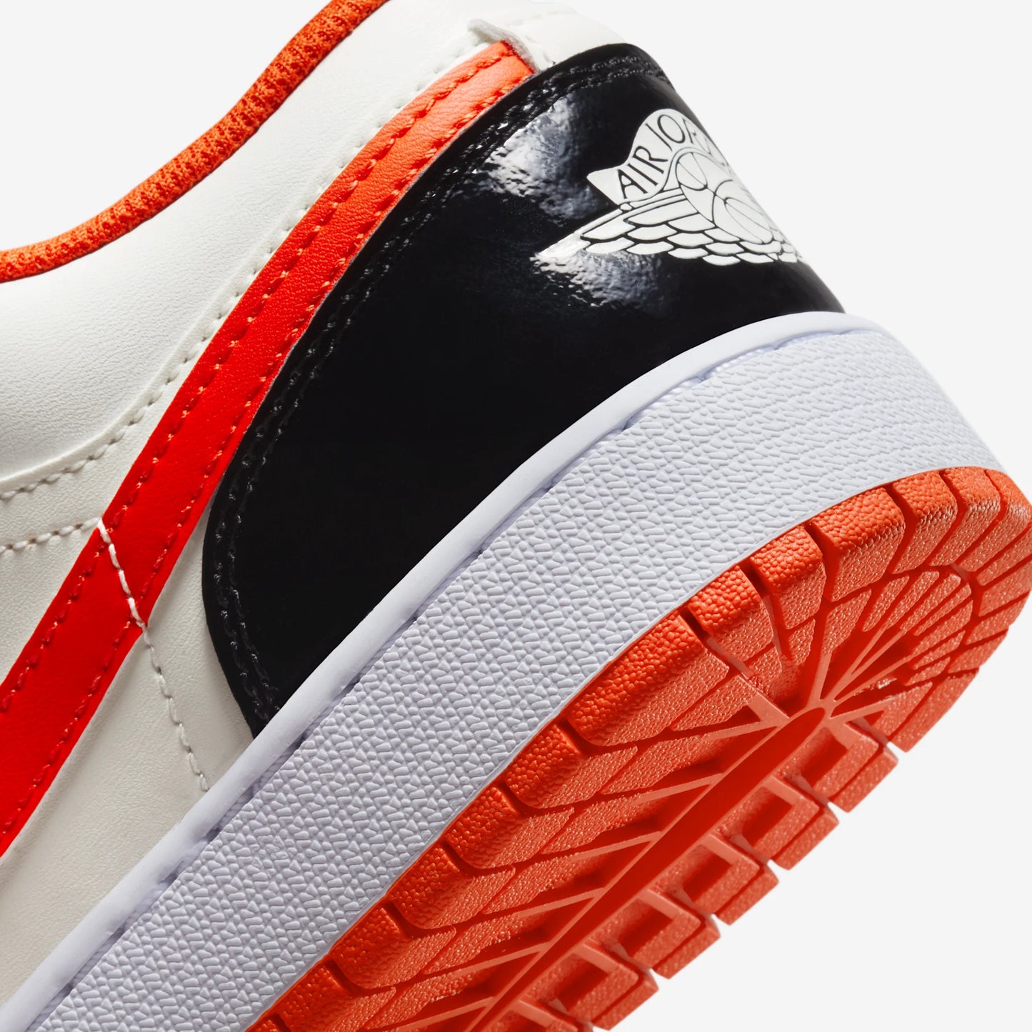 Jordan 1 Low Halloween (2023) (GS)