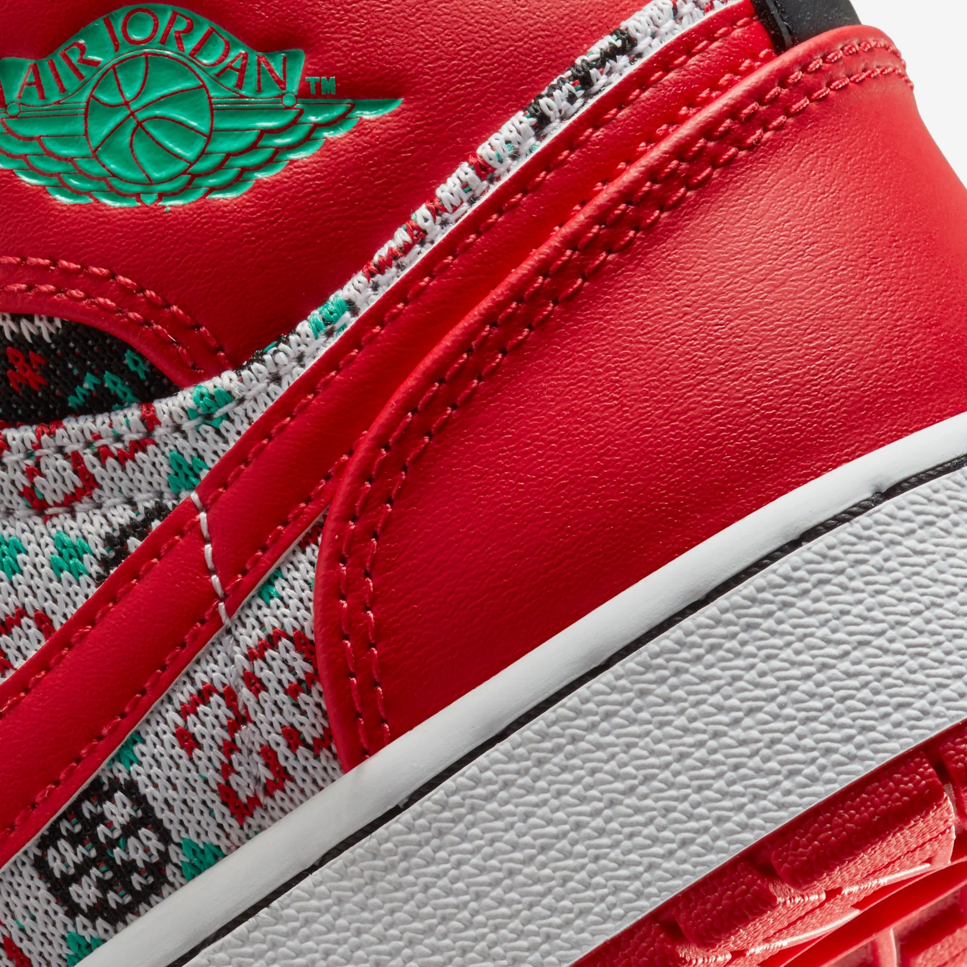 Jordan 1 Mid SE Ugly Christmas Sweater (GS)