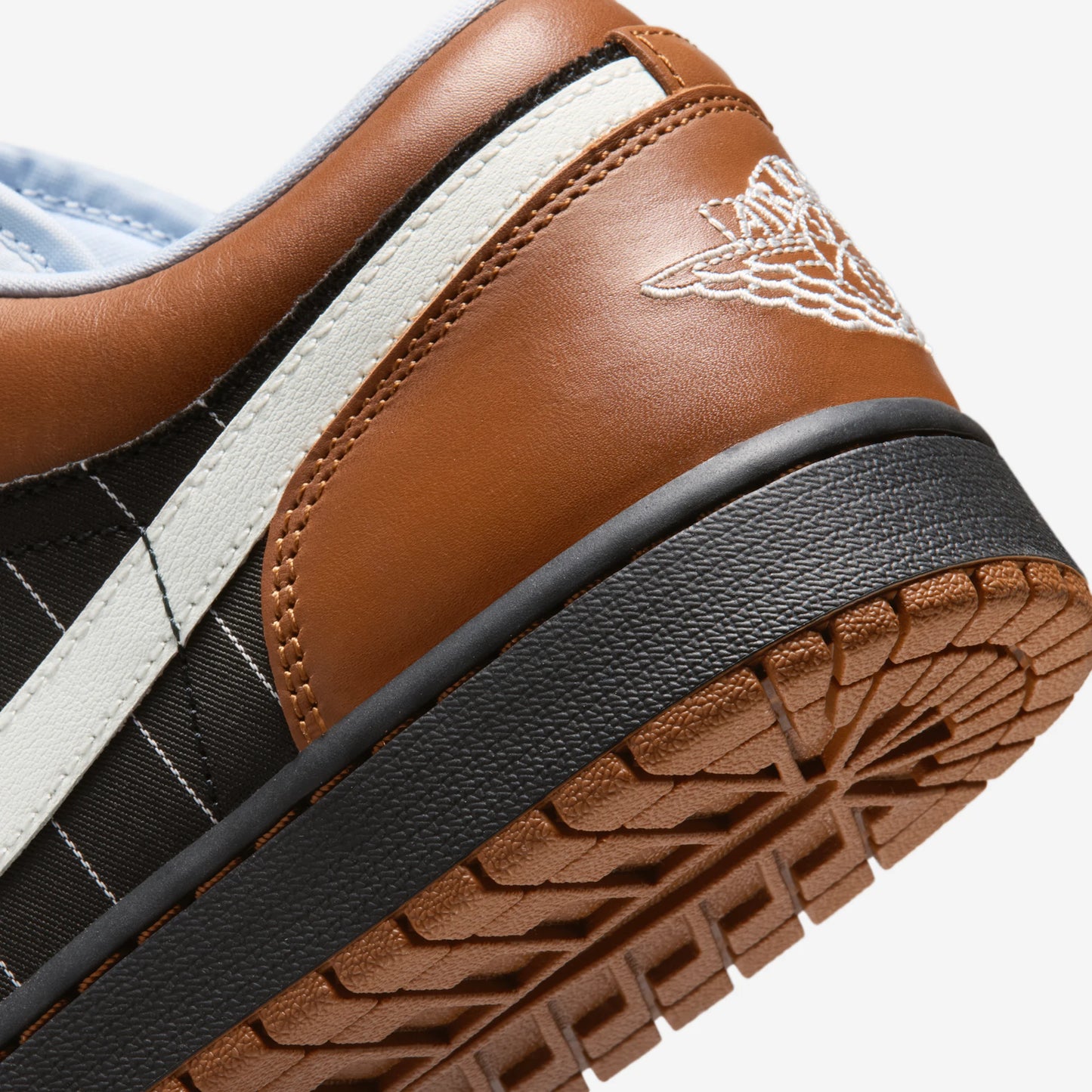 Jordan 1 Low SE Black Sail Light British Tan