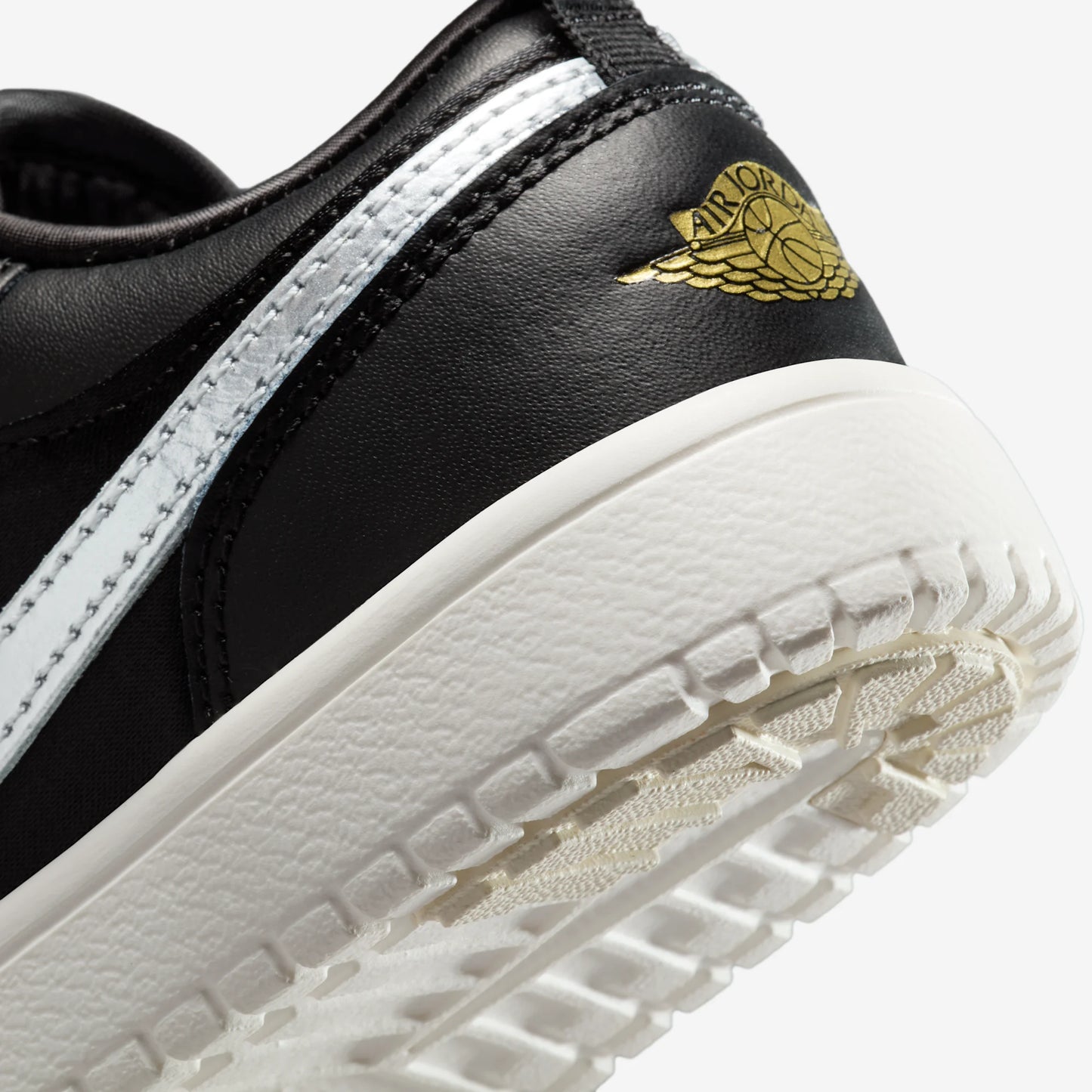 Jordan 1 Low Alt SE Black Silver Sail Gold (PS)