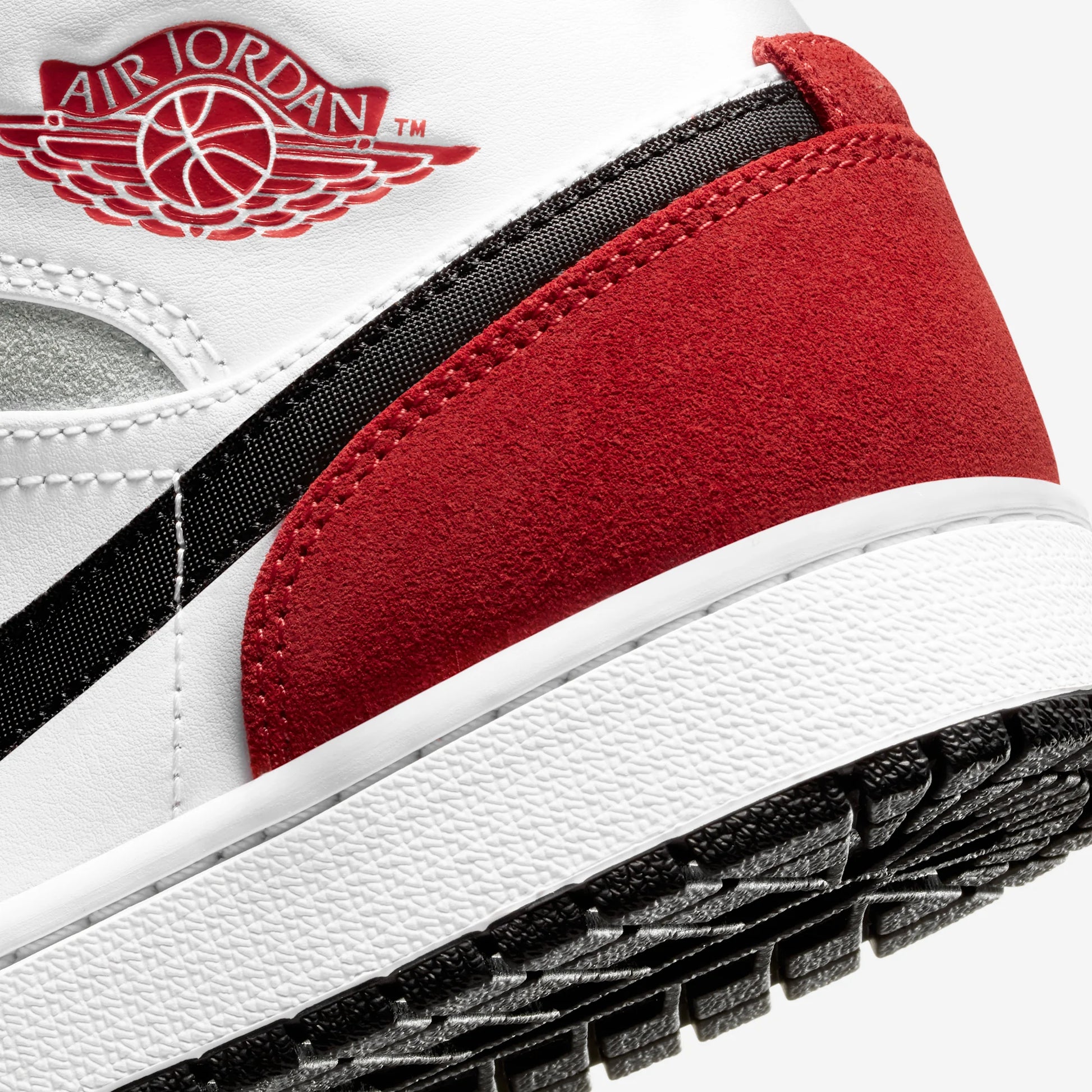 Jordan 1 Mid SE Red Black Toe