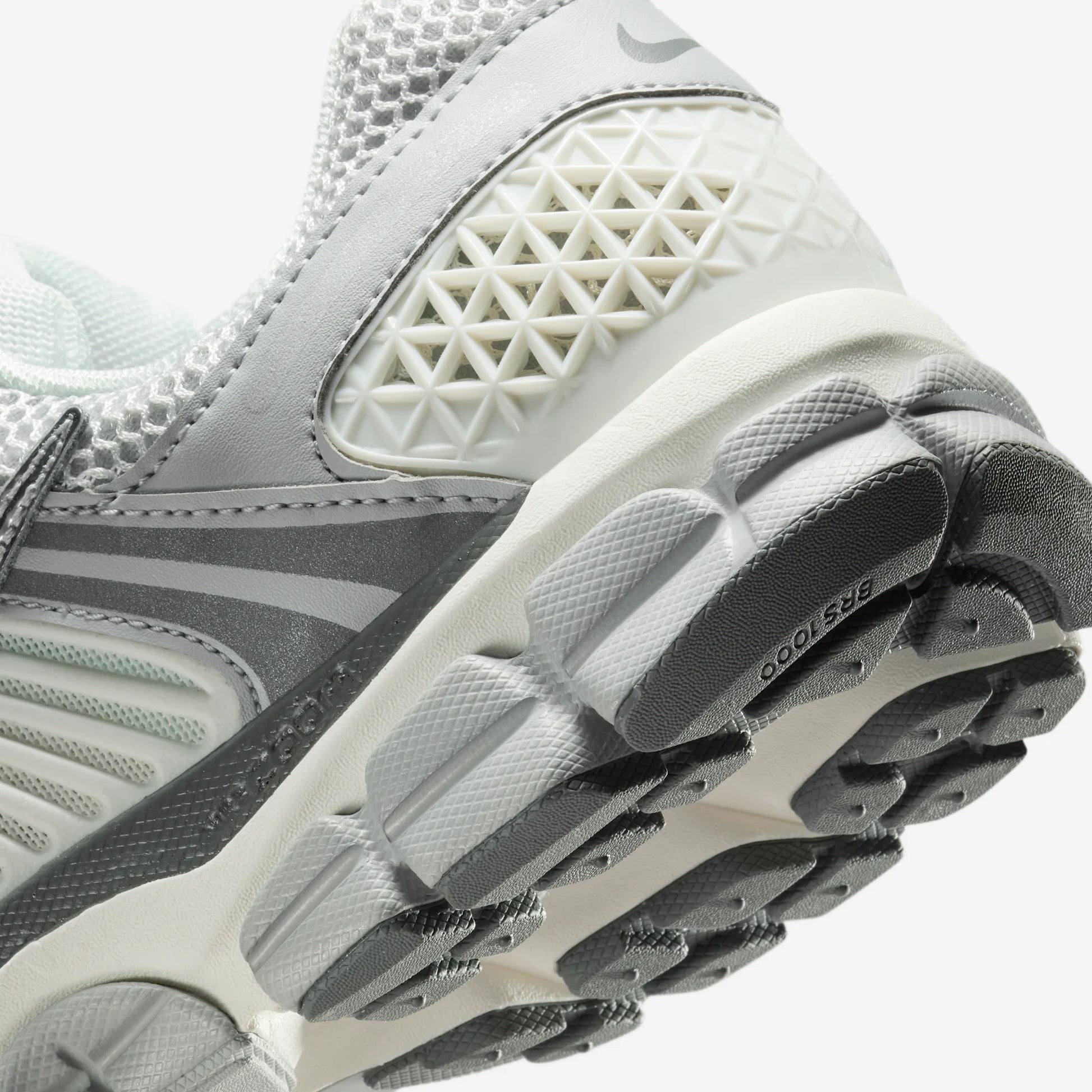Nike Zoom Vomero 5 Metallic Silver