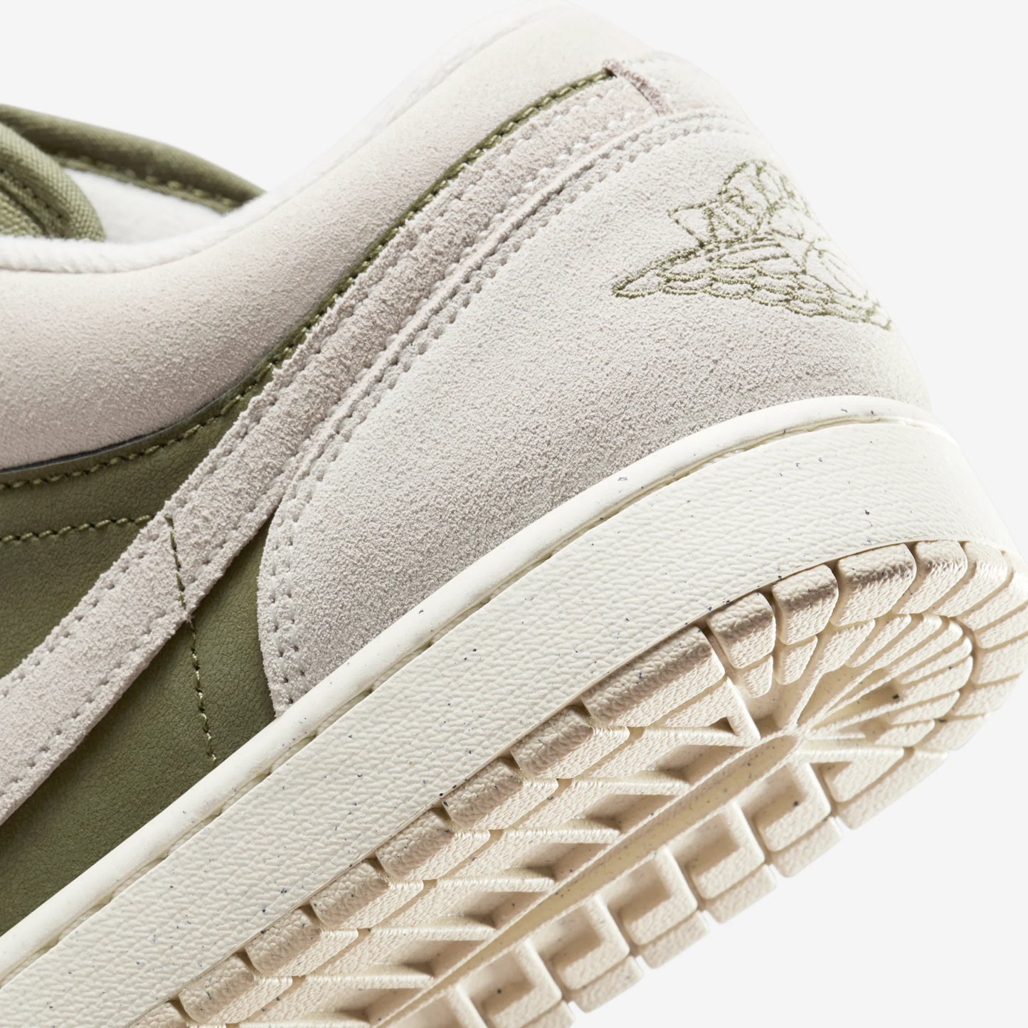 Jordan 1 Low SE Medium Olive Sail